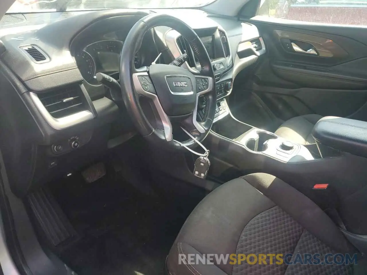 7 fotografías del automóvil dañado 3GKALMEV0KL110435 GMC TERRAIN 2019
