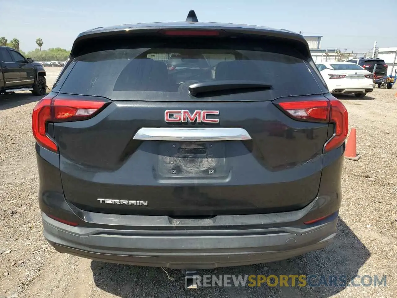 6 fotografías del automóvil dañado 3GKALMEV0KL151891 GMC TERRAIN 2019