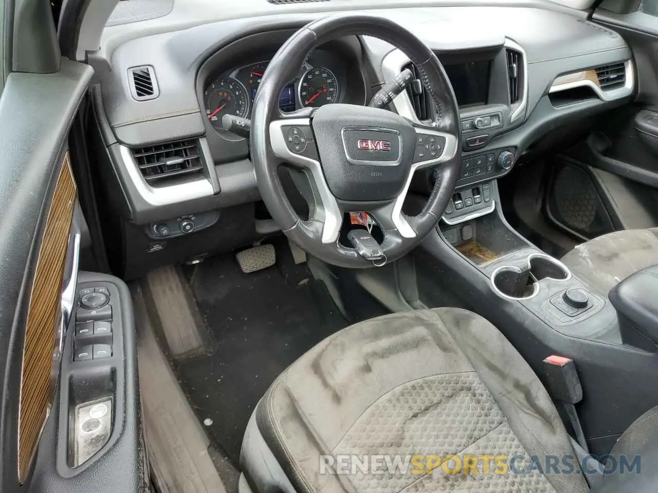 8 fotografías del automóvil dañado 3GKALMEV0KL151891 GMC TERRAIN 2019