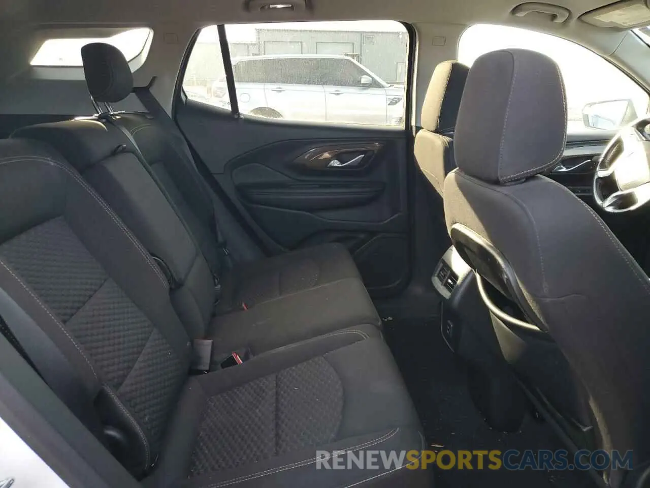 11 fotografías del automóvil dañado 3GKALMEV0KL261467 GMC TERRAIN 2019