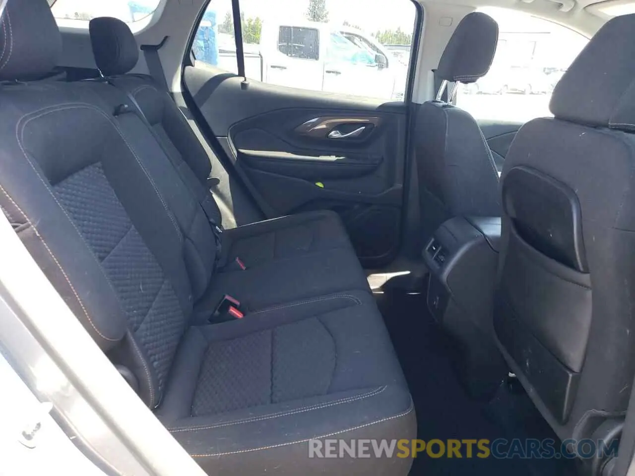 12 fotografías del automóvil dañado 3GKALMEV2KL249787 GMC TERRAIN 2019