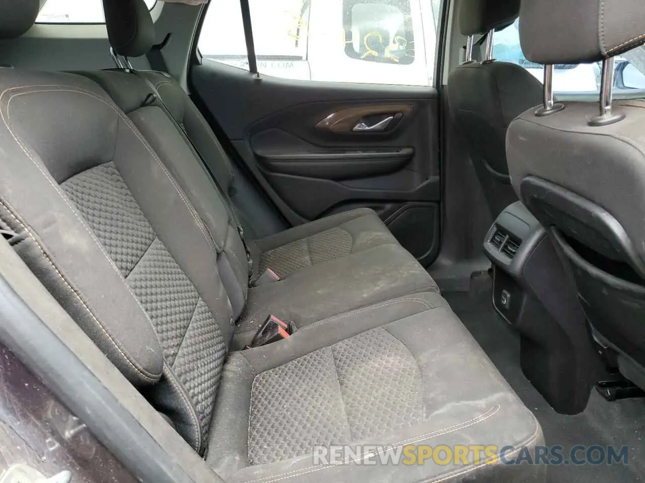 10 fotografías del automóvil dañado 3GKALMEV4KL101592 GMC TERRAIN 2019