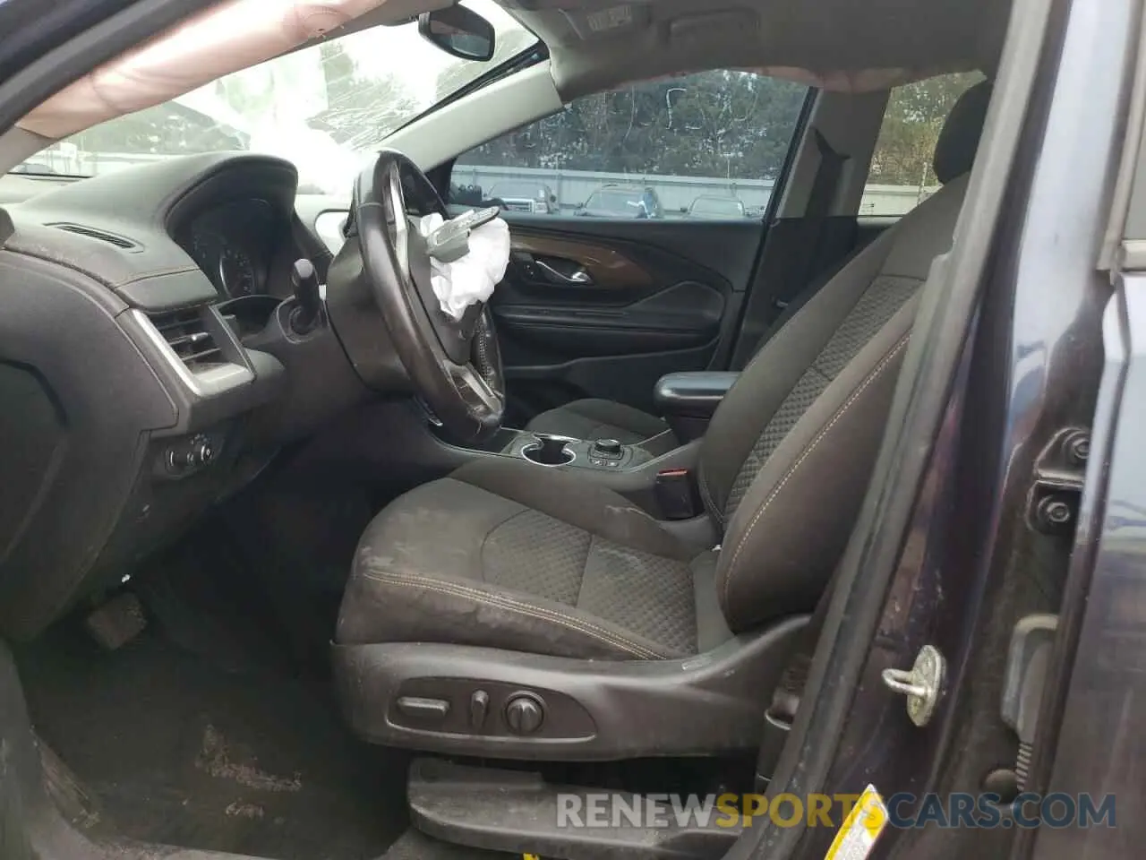 7 fotografías del automóvil dañado 3GKALMEV4KL101592 GMC TERRAIN 2019