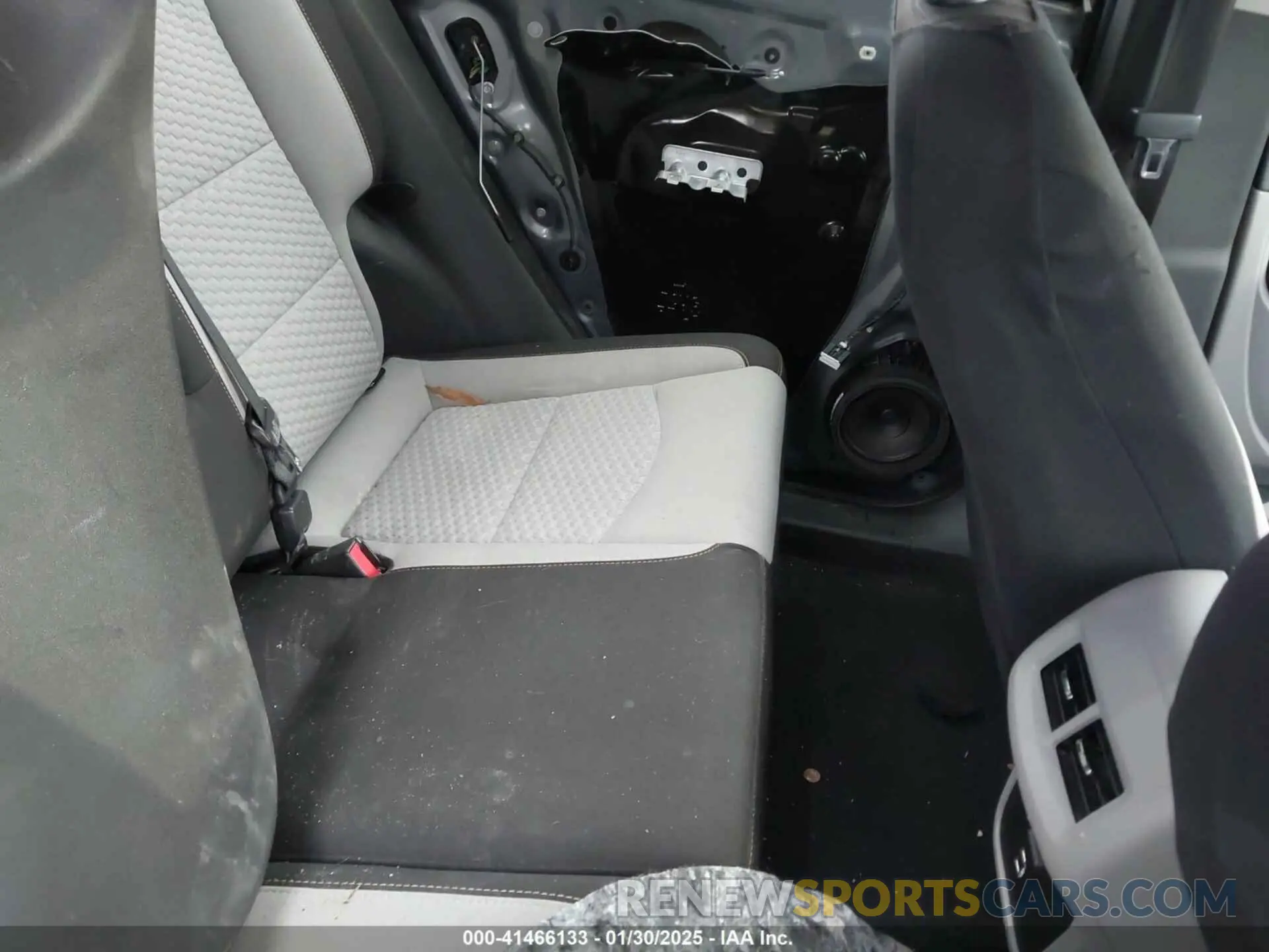 8 fotografías del automóvil dañado 3GKALMEV4KL343461 GMC TERRAIN 2019