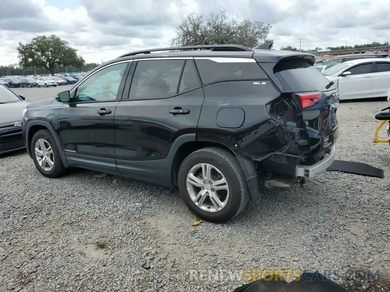 2 fotografías del automóvil dañado 3GKALMEV5KL193831 GMC TERRAIN 2019