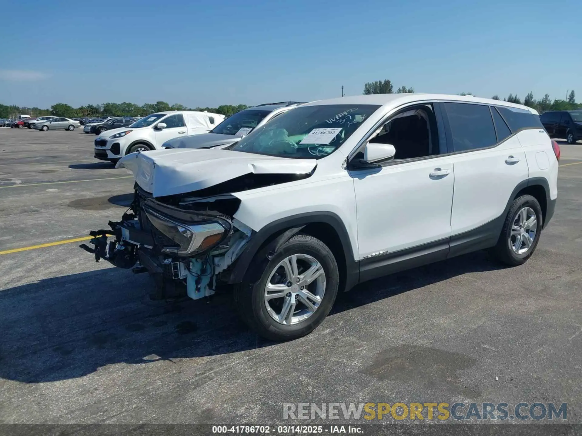 2 fotografías del automóvil dañado 3GKALMEV6KL106907 GMC TERRAIN 2019