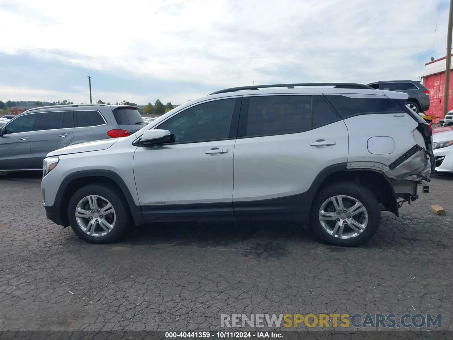 15 fotografías del automóvil dañado 3GKALMEV7KL162970 GMC TERRAIN 2019