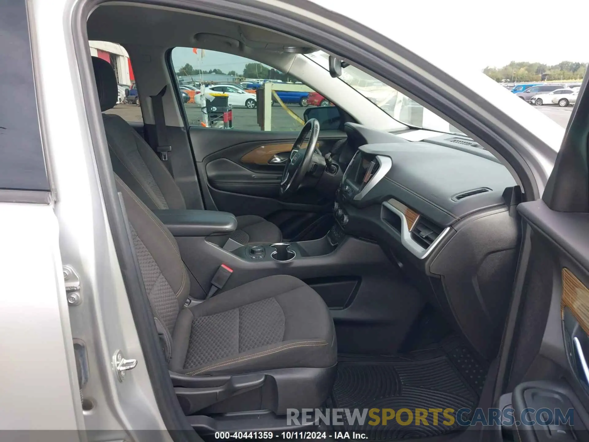 5 fotografías del automóvil dañado 3GKALMEV7KL162970 GMC TERRAIN 2019