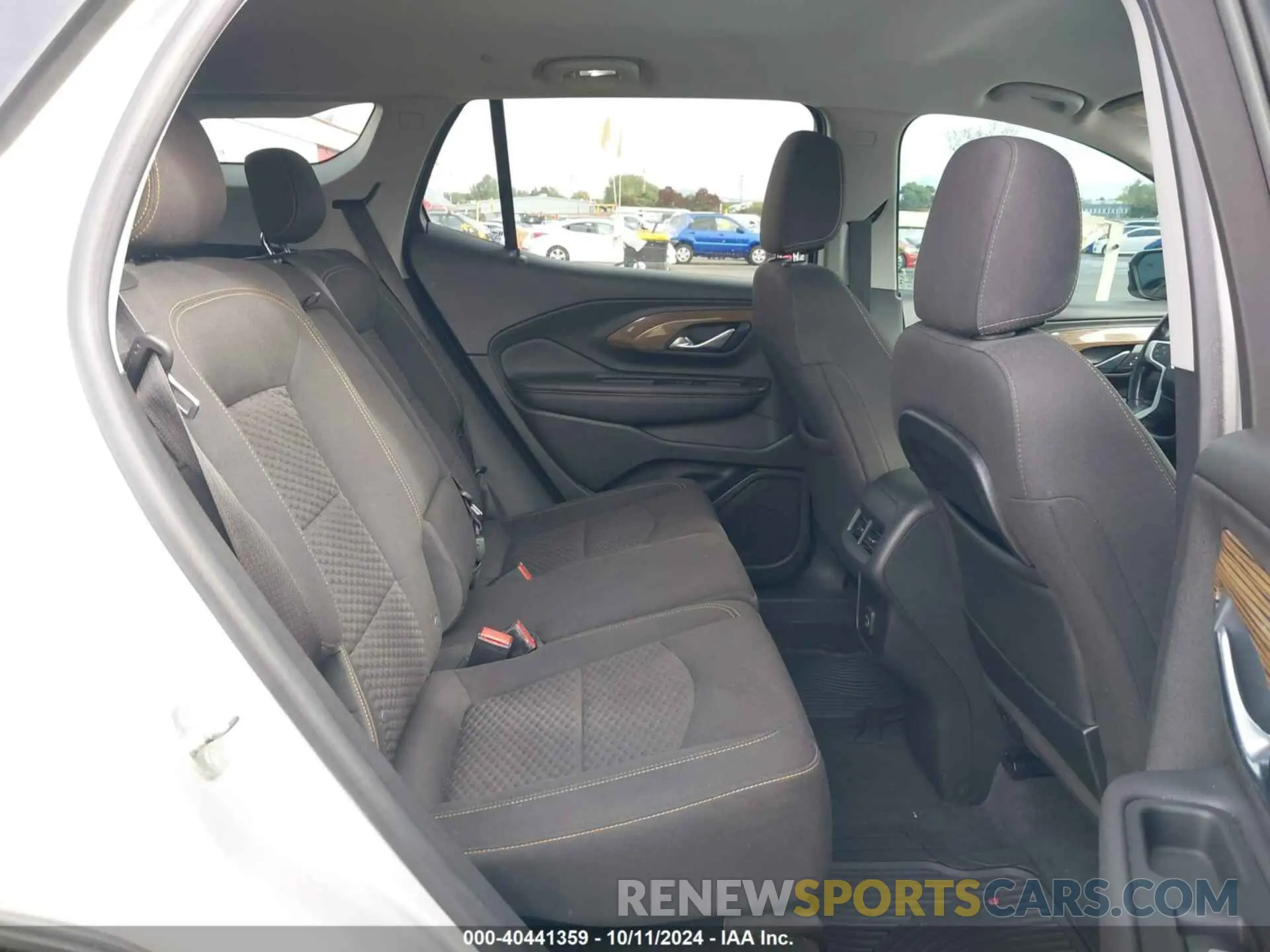 8 fotografías del automóvil dañado 3GKALMEV7KL162970 GMC TERRAIN 2019