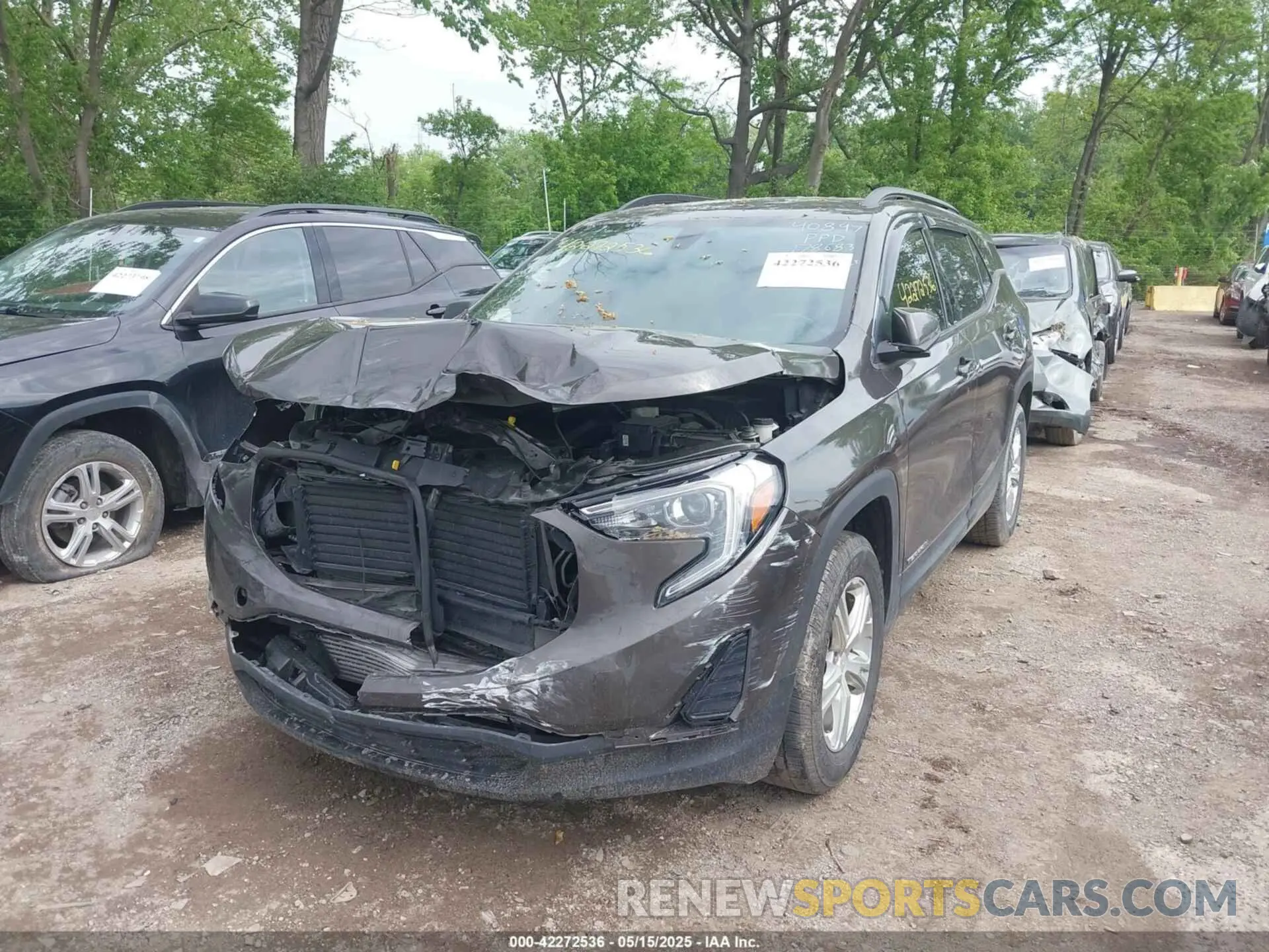 2 fotografías del automóvil dañado 3GKALMEV7KL178683 GMC TERRAIN 2019