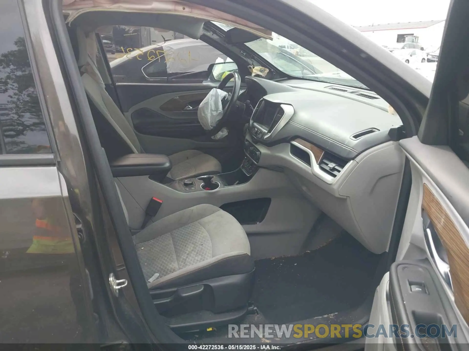 5 fotografías del automóvil dañado 3GKALMEV7KL178683 GMC TERRAIN 2019