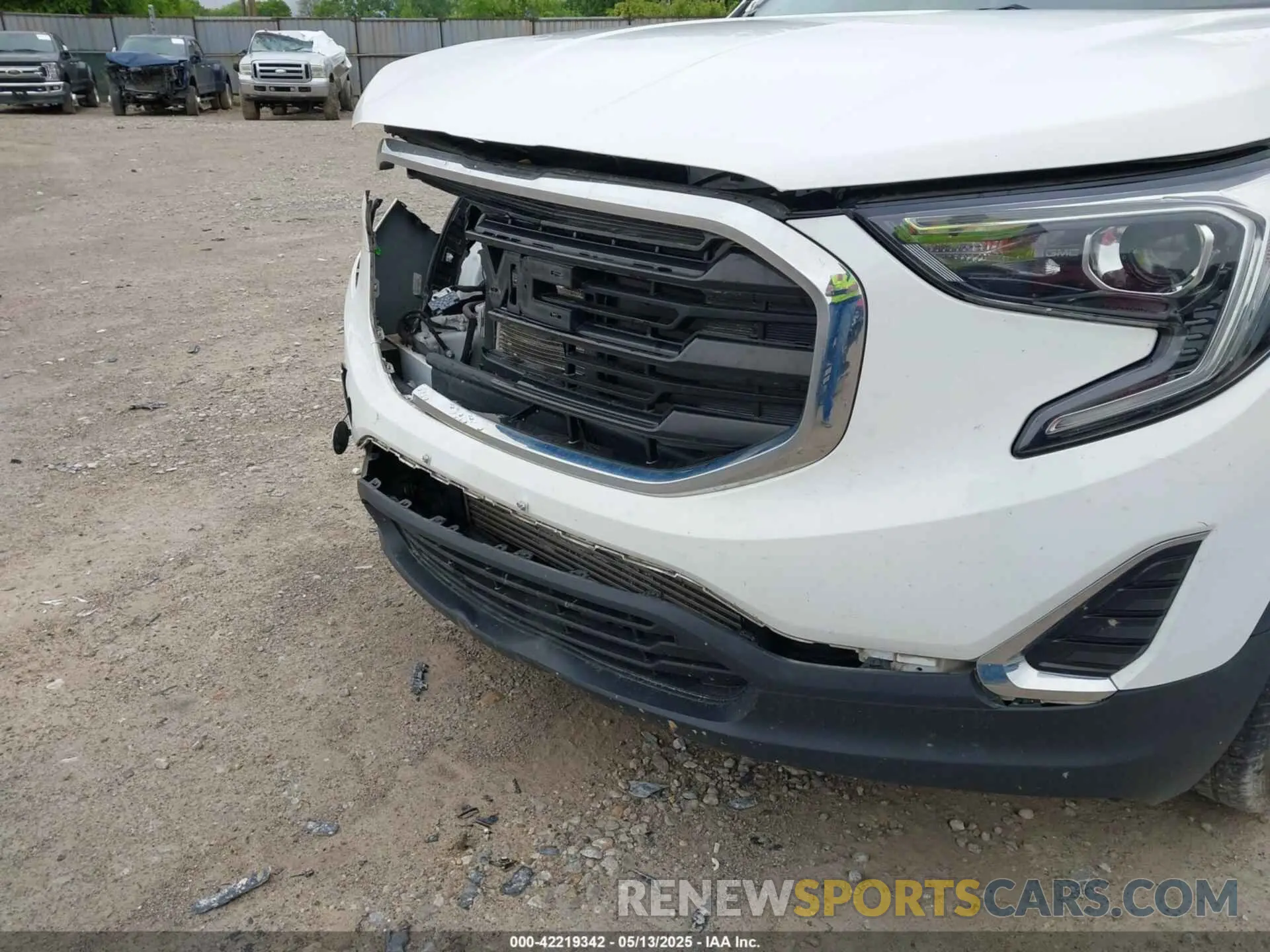 18 fotografías del automóvil dañado 3GKALMEV7KL237988 GMC TERRAIN 2019