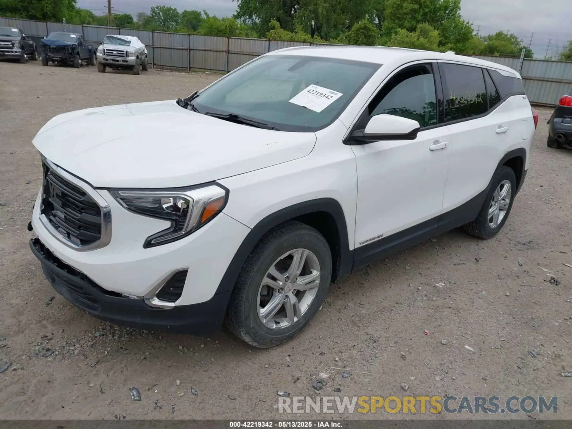 2 fotografías del automóvil dañado 3GKALMEV7KL237988 GMC TERRAIN 2019