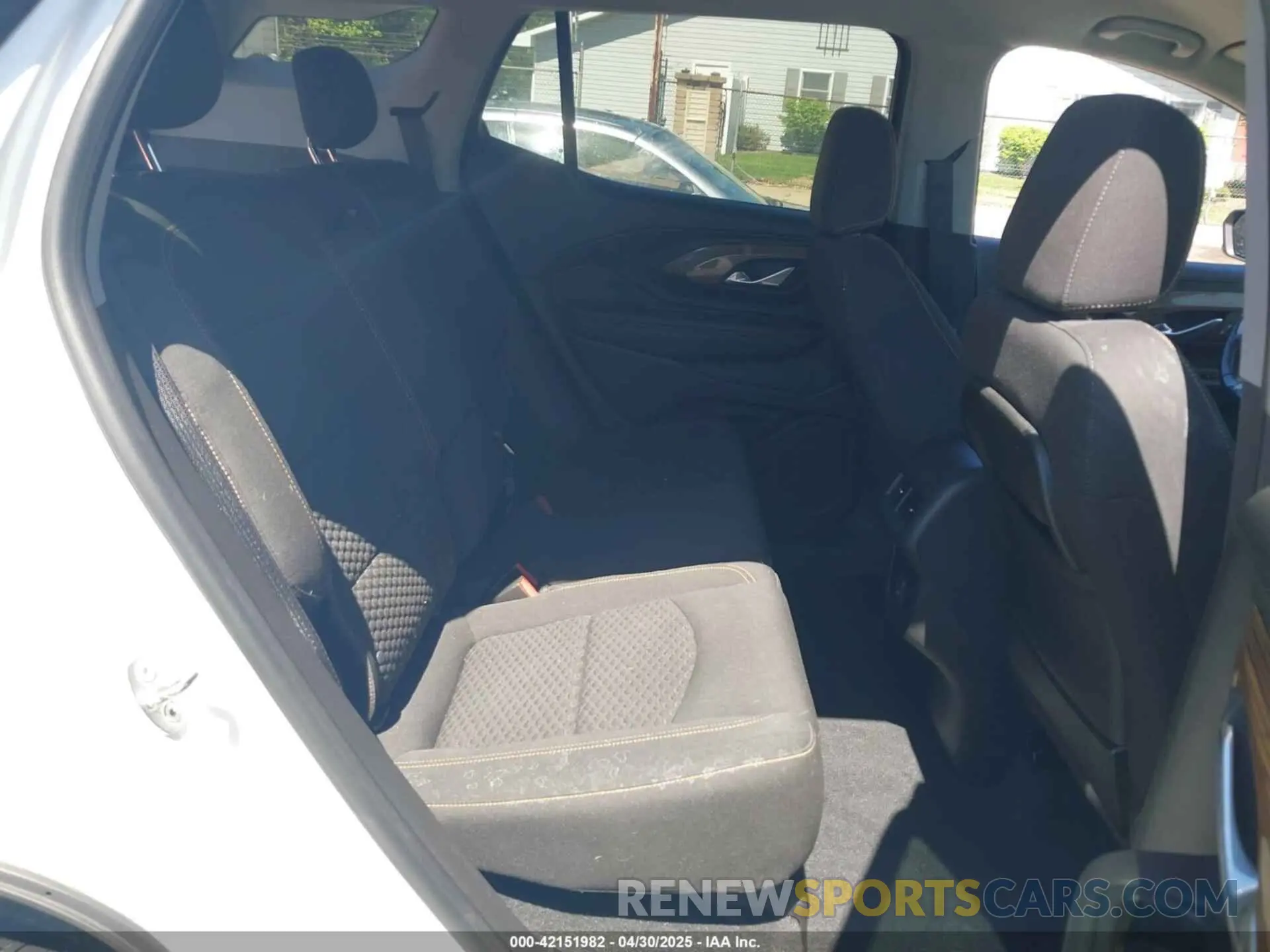 8 fotografías del automóvil dañado 3GKALMEV7KL367026 GMC TERRAIN 2019