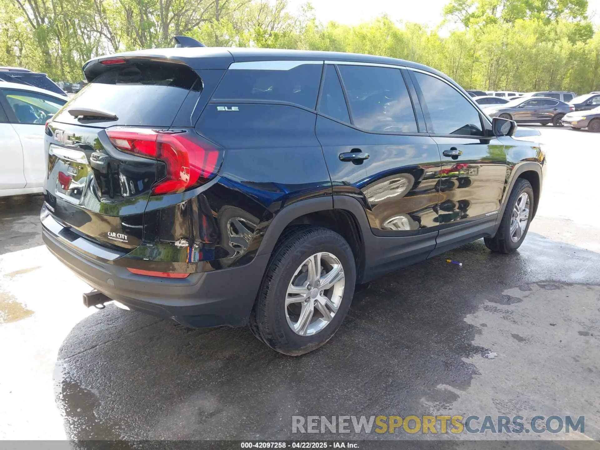 4 fotografías del automóvil dañado 3GKALMEV8KL207883 GMC TERRAIN 2019