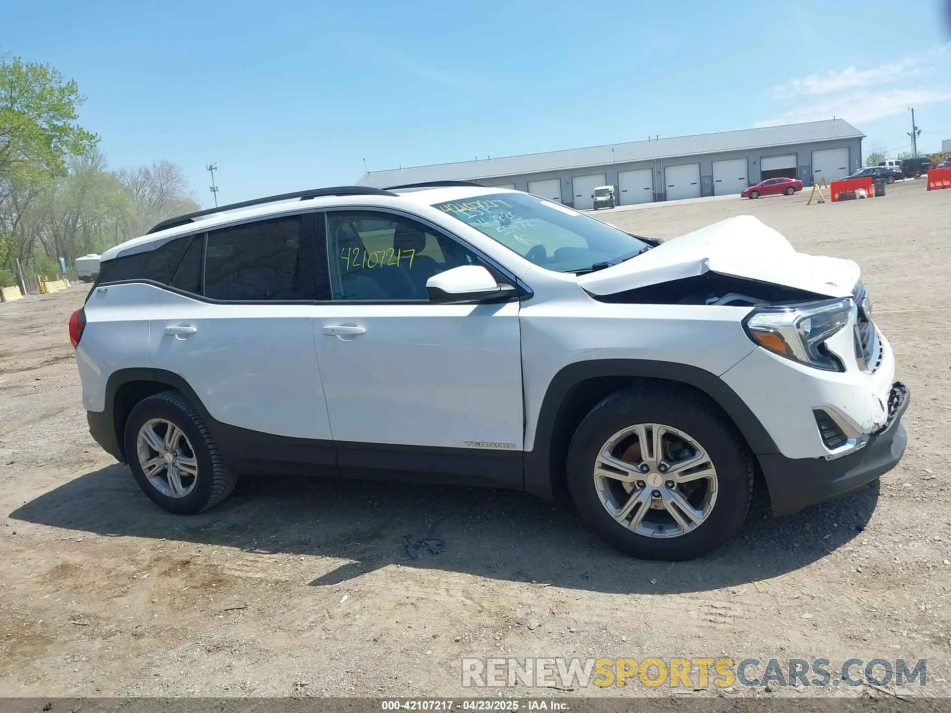13 fotografías del automóvil dañado 3GKALMEV9KL145779 GMC TERRAIN 2019