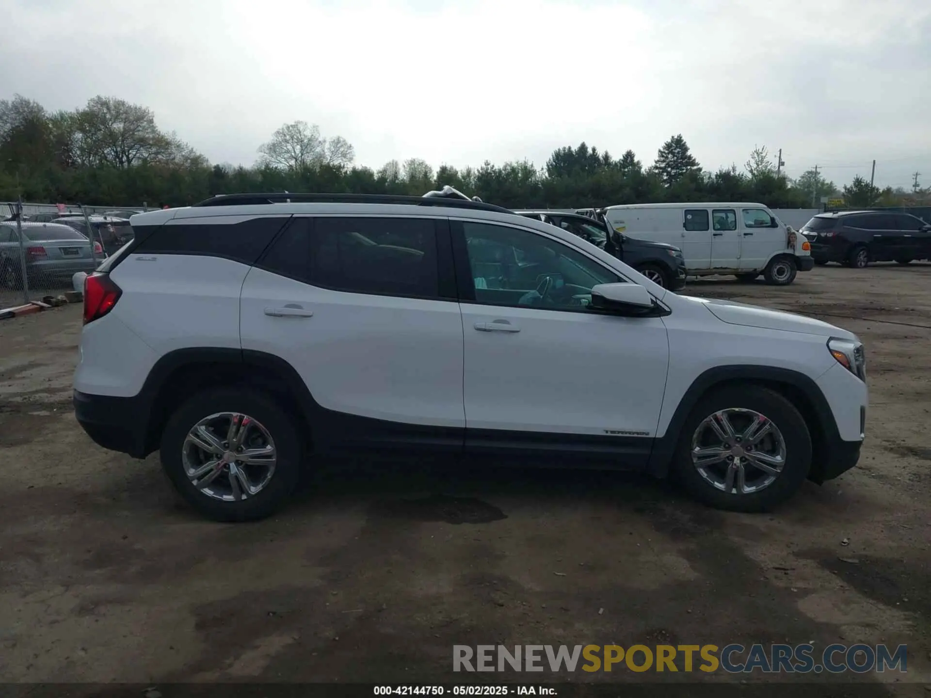 13 fotografías del automóvil dañado 3GKALMEV9KL288361 GMC TERRAIN 2019