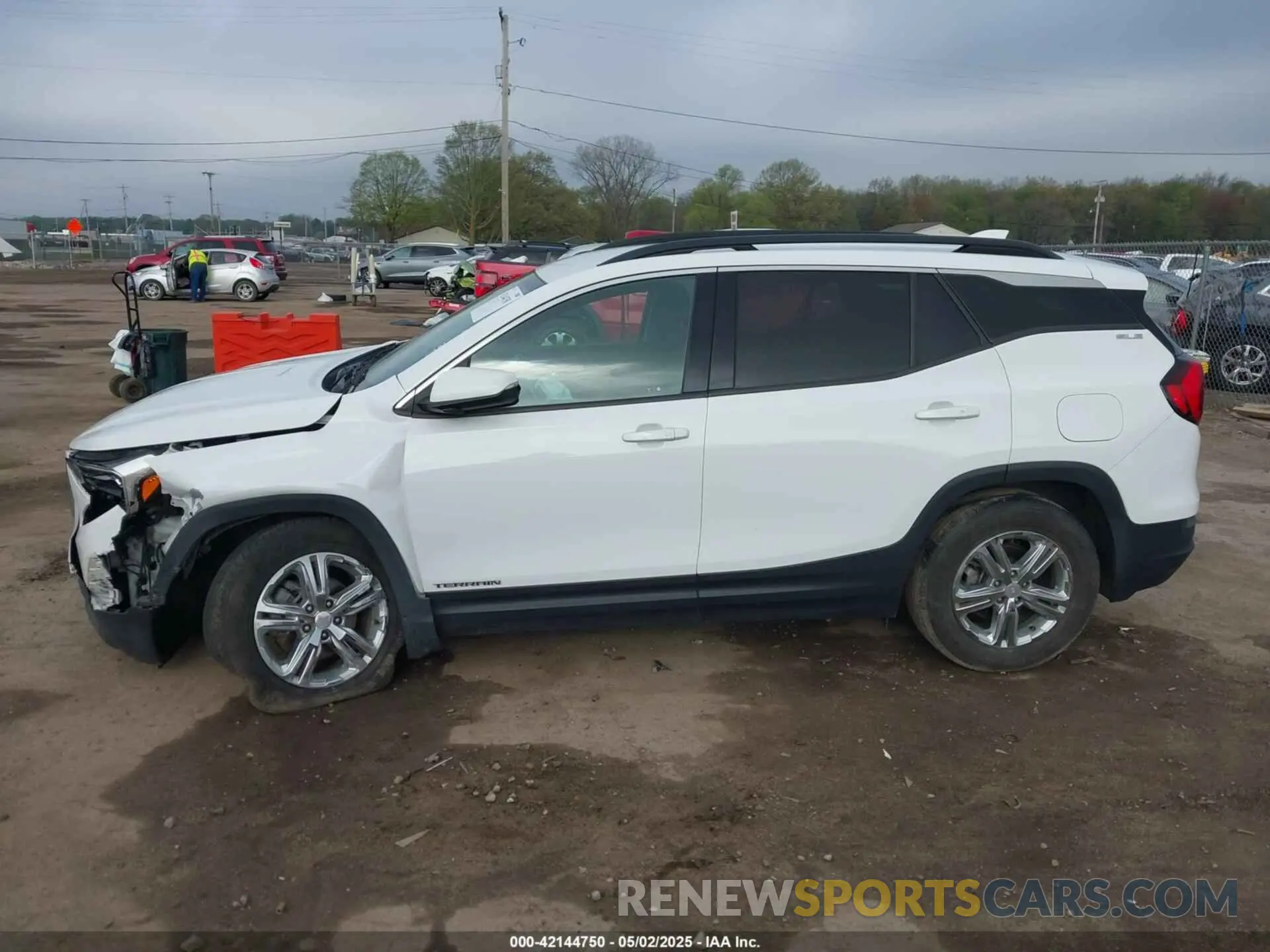 14 fotografías del automóvil dañado 3GKALMEV9KL288361 GMC TERRAIN 2019