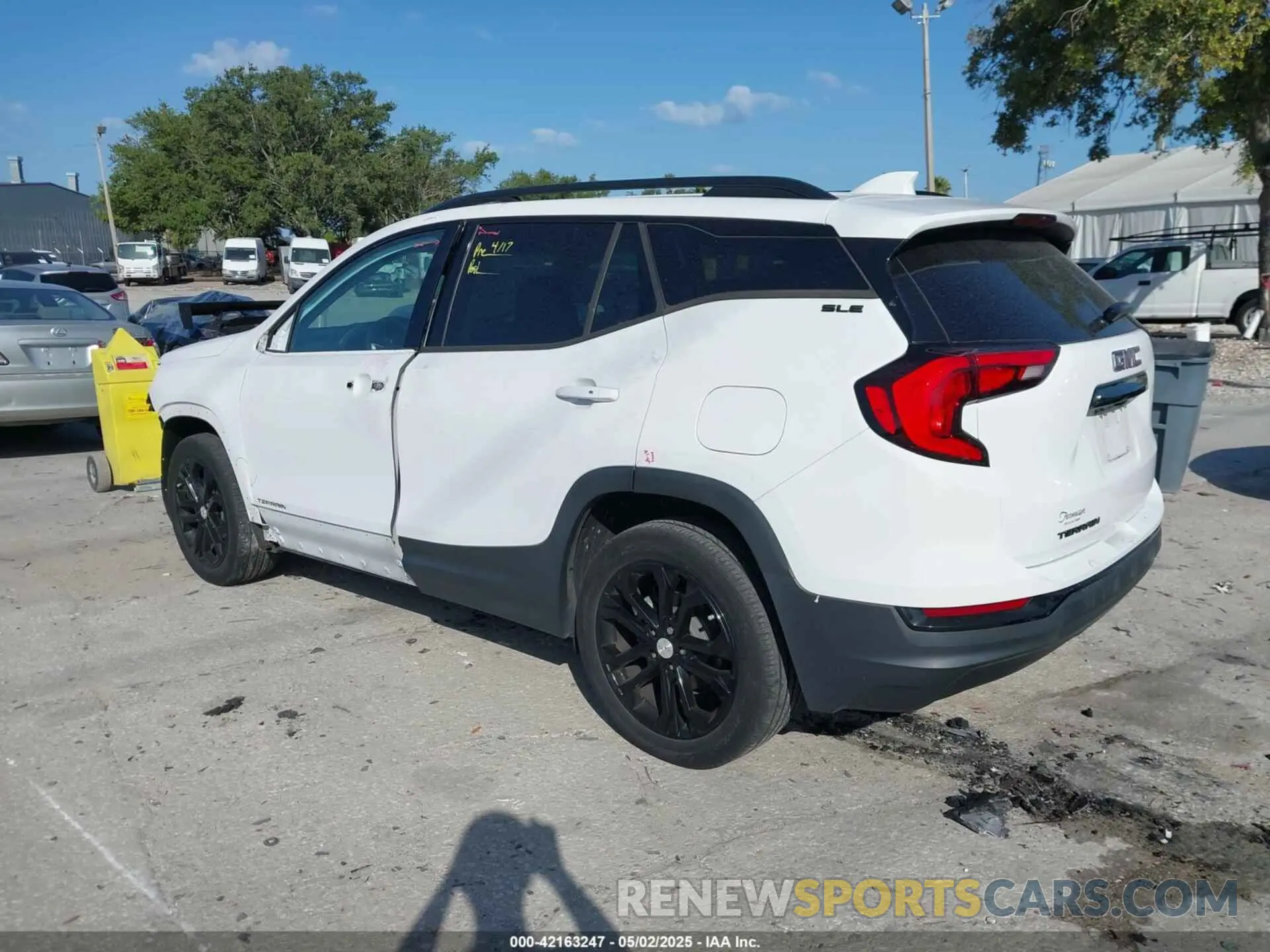3 fotografías del automóvil dañado 3GKALMEVXKL272332 GMC TERRAIN 2019