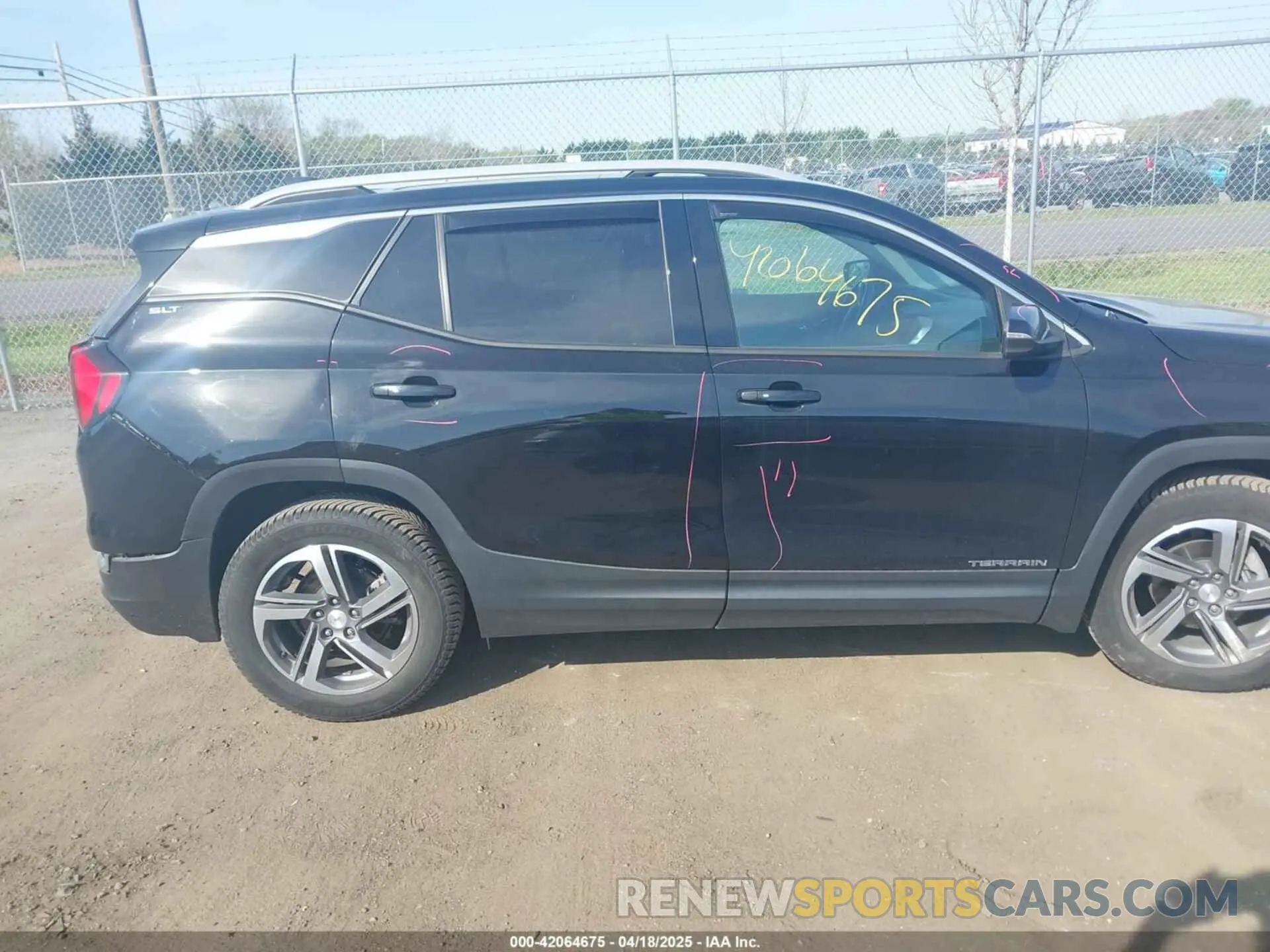 13 fotografías del automóvil dañado 3GKALPEV1KL291904 GMC TERRAIN 2019