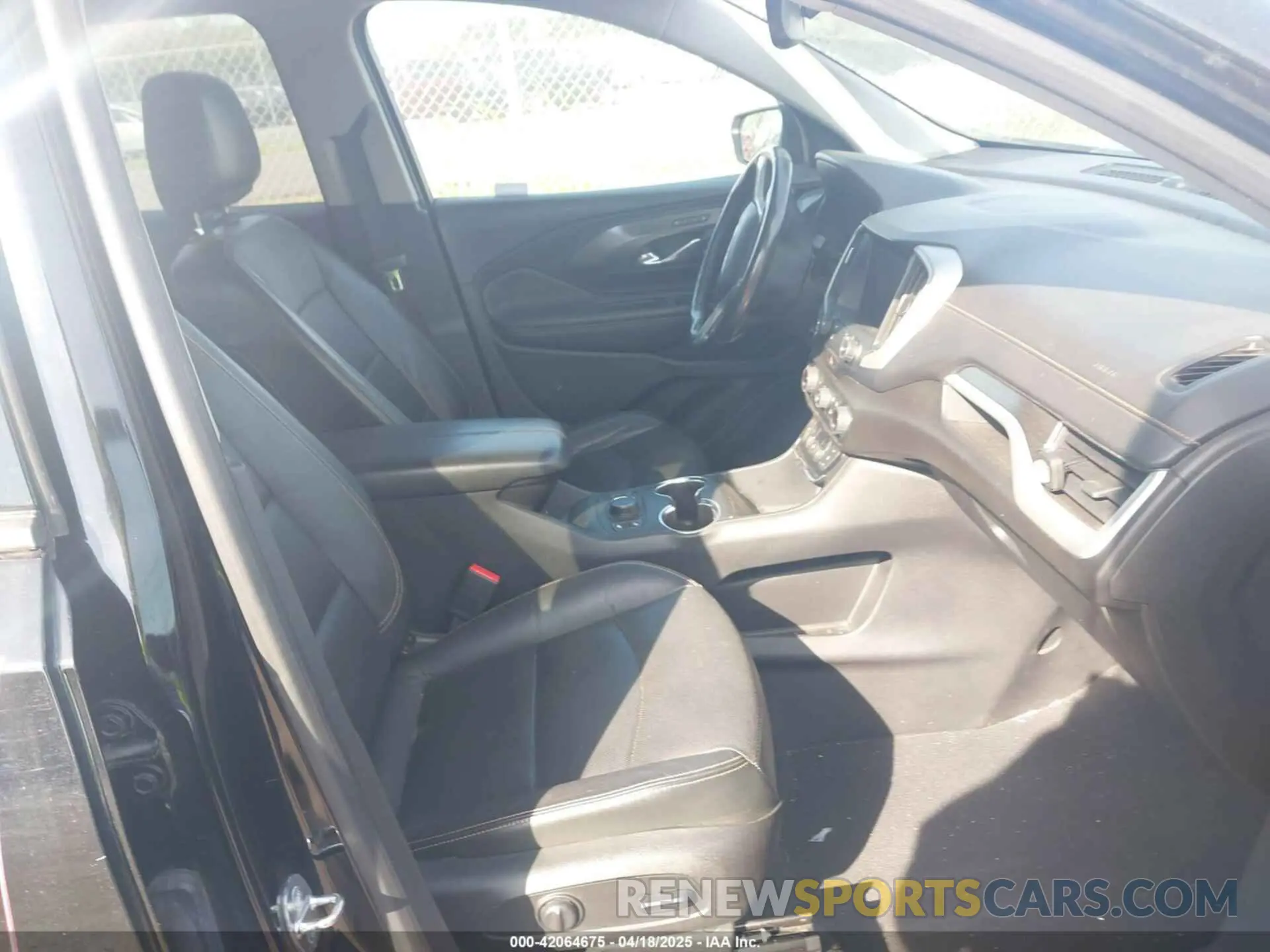 5 fotografías del automóvil dañado 3GKALPEV1KL291904 GMC TERRAIN 2019
