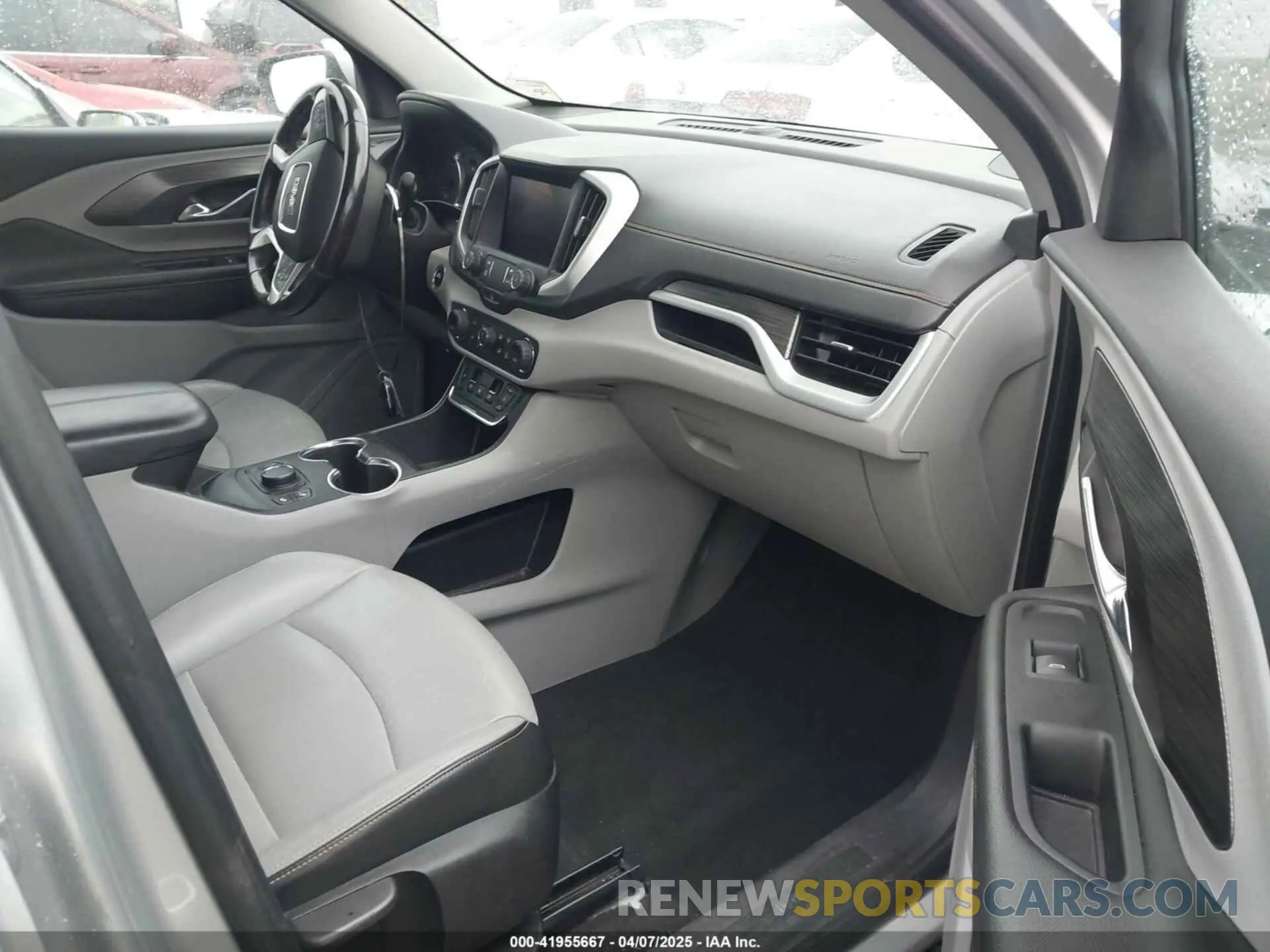 5 fotografías del automóvil dañado 3GKALPEV4KL158442 GMC TERRAIN 2019
