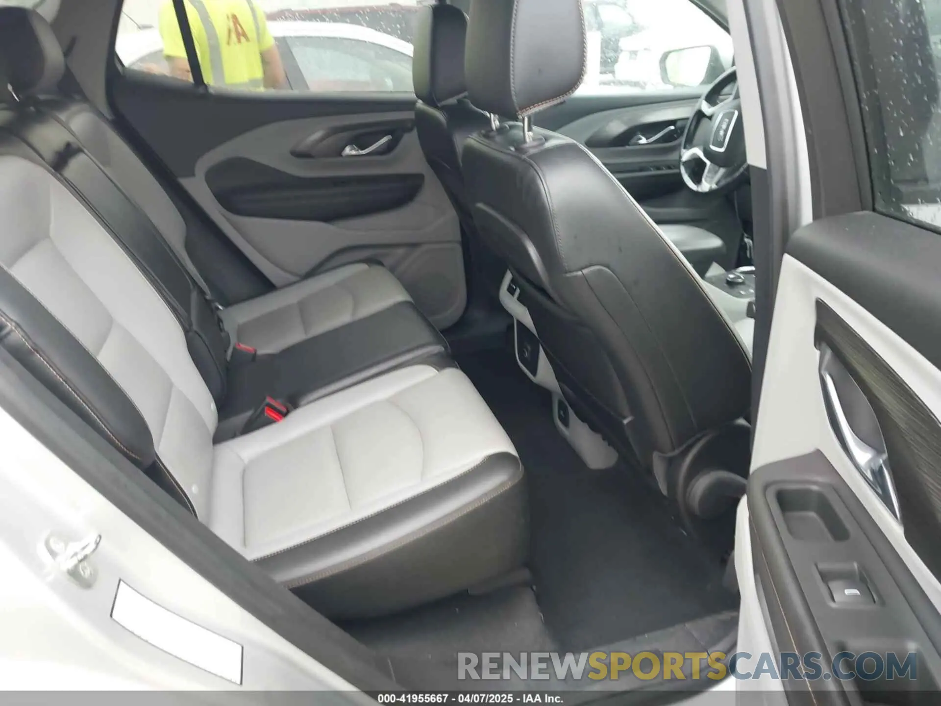 8 fotografías del automóvil dañado 3GKALPEV4KL158442 GMC TERRAIN 2019