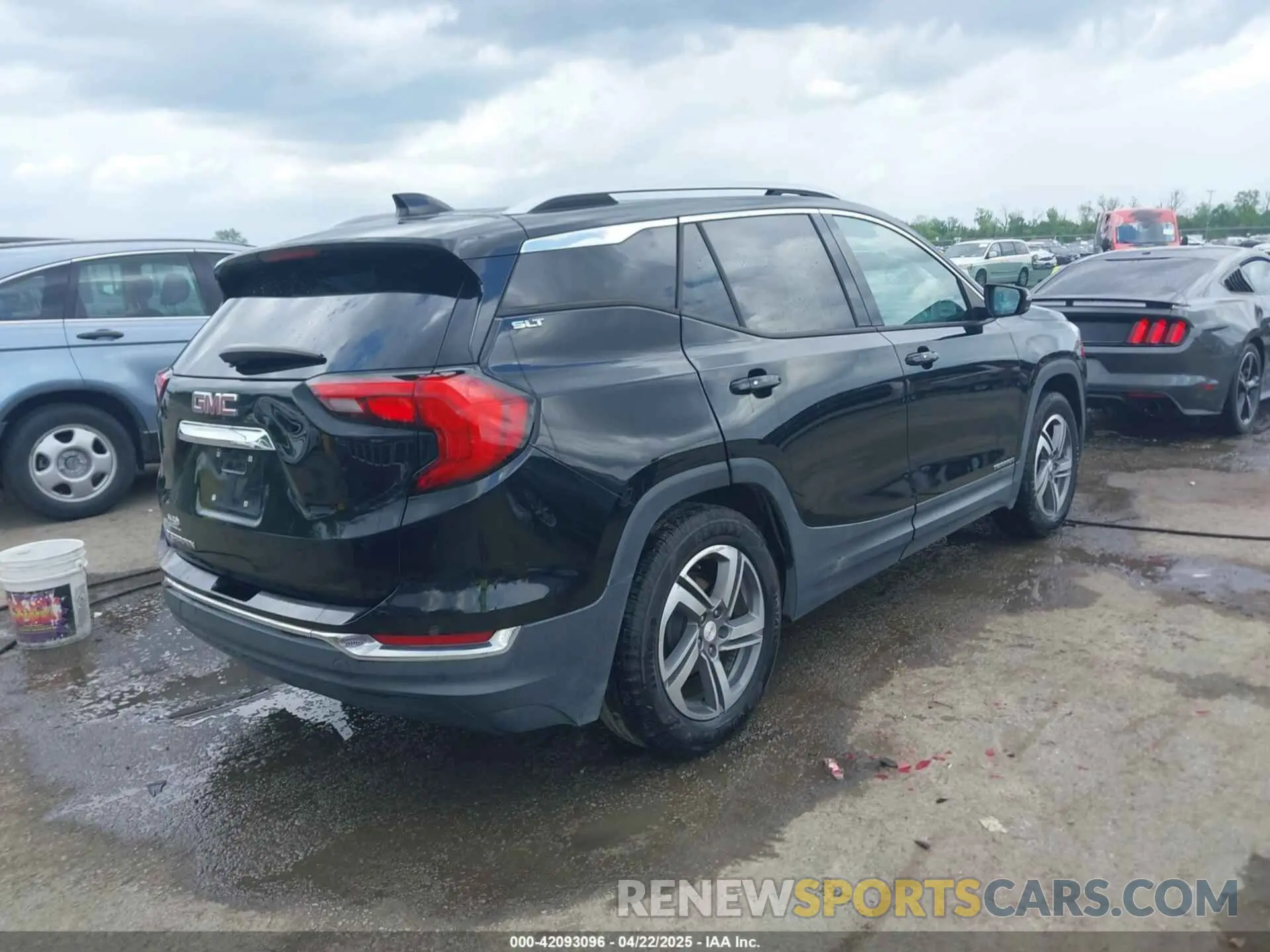 4 fotografías del automóvil dañado 3GKALPEV6KL193242 GMC TERRAIN 2019