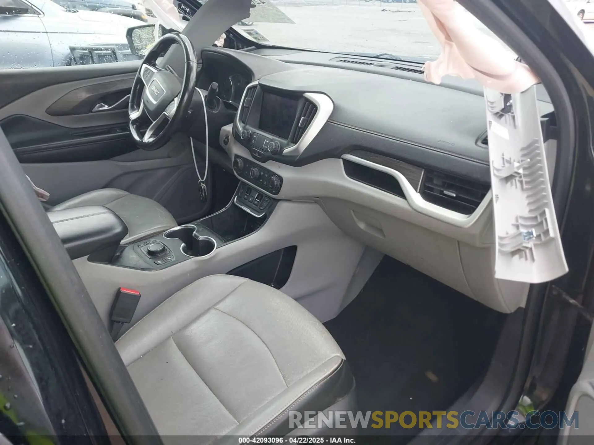 5 fotografías del automóvil dañado 3GKALPEV6KL193242 GMC TERRAIN 2019