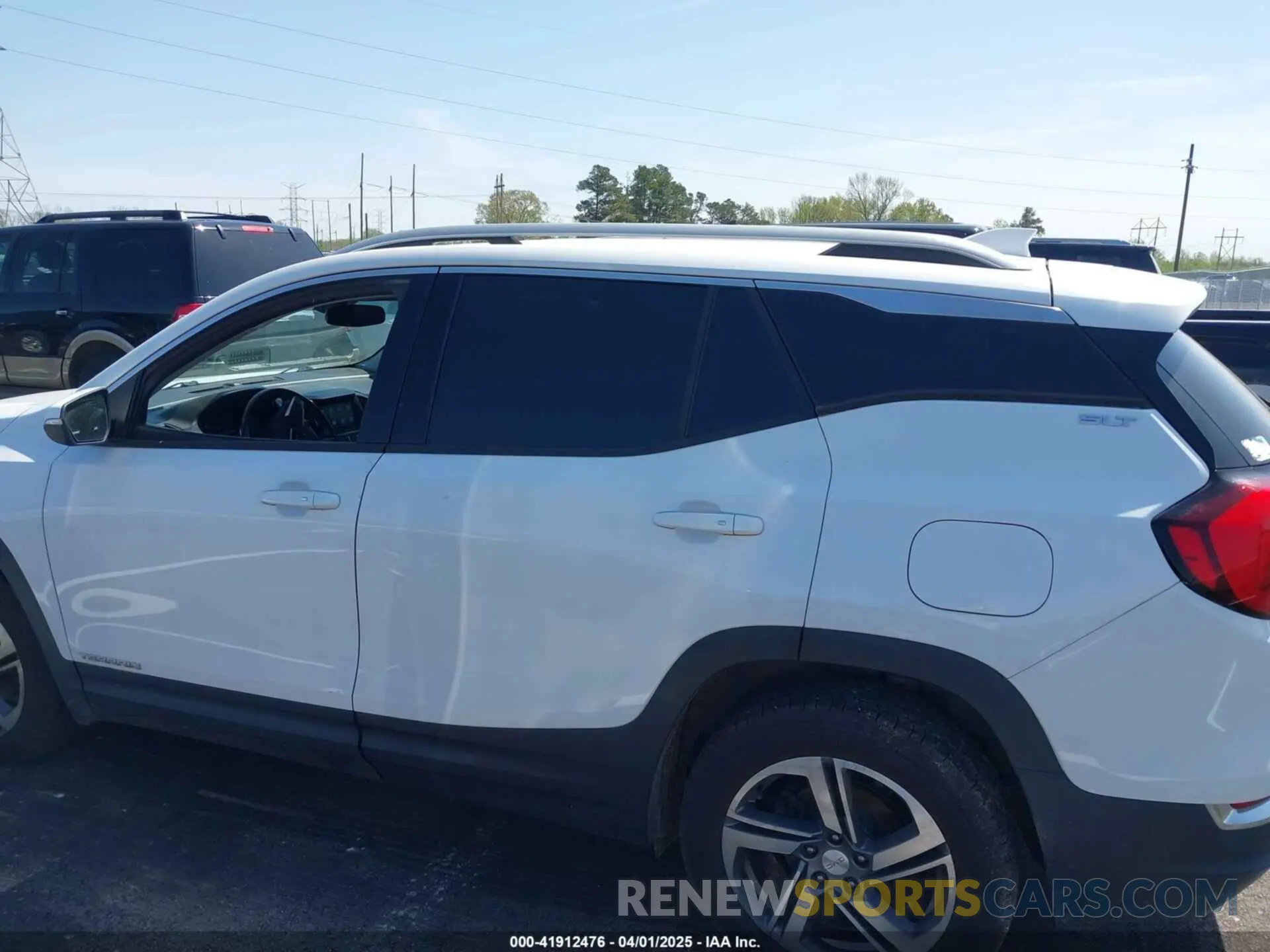 14 fotografías del automóvil dañado 3GKALPEV9KL201320 GMC TERRAIN 2019