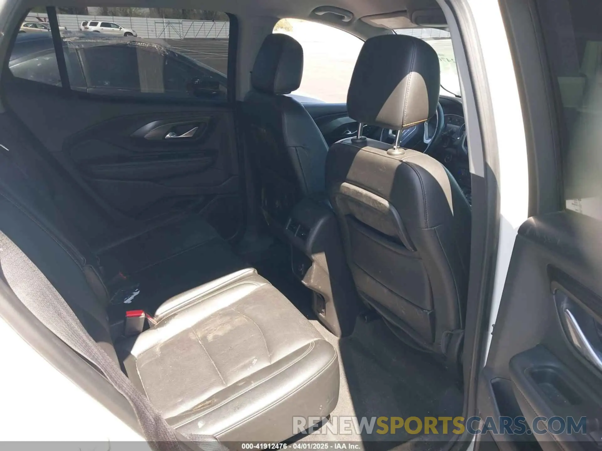 8 fotografías del automóvil dañado 3GKALPEV9KL201320 GMC TERRAIN 2019