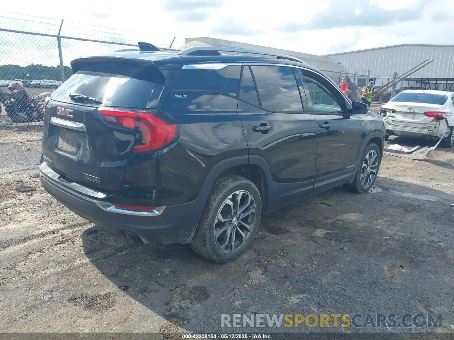 4 fotografías del automóvil dañado 3GKALPEX3KL297642 GMC TERRAIN 2019