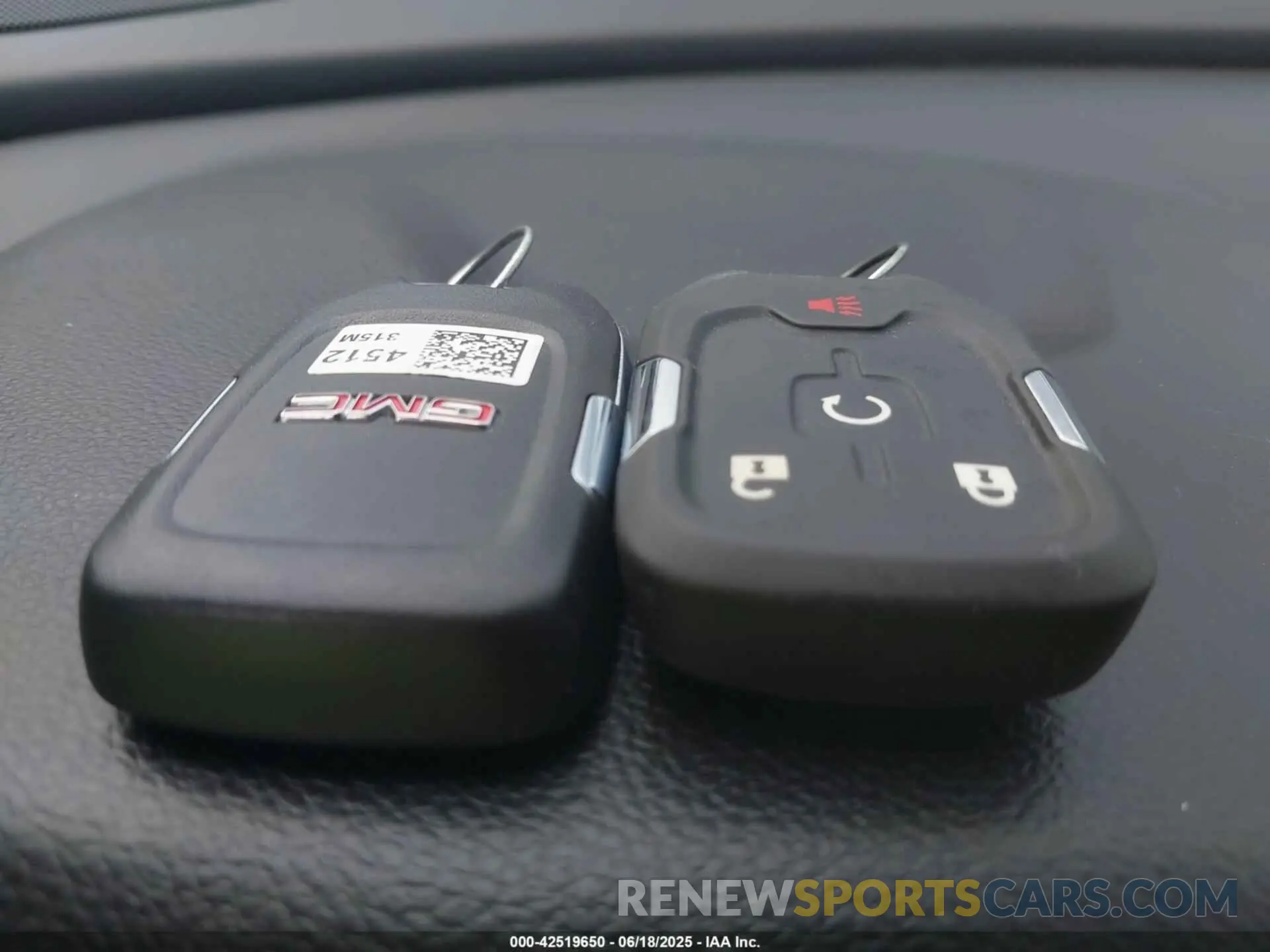 11 fotografías del automóvil dañado 3GKALPEX8KL295756 GMC TERRAIN 2019