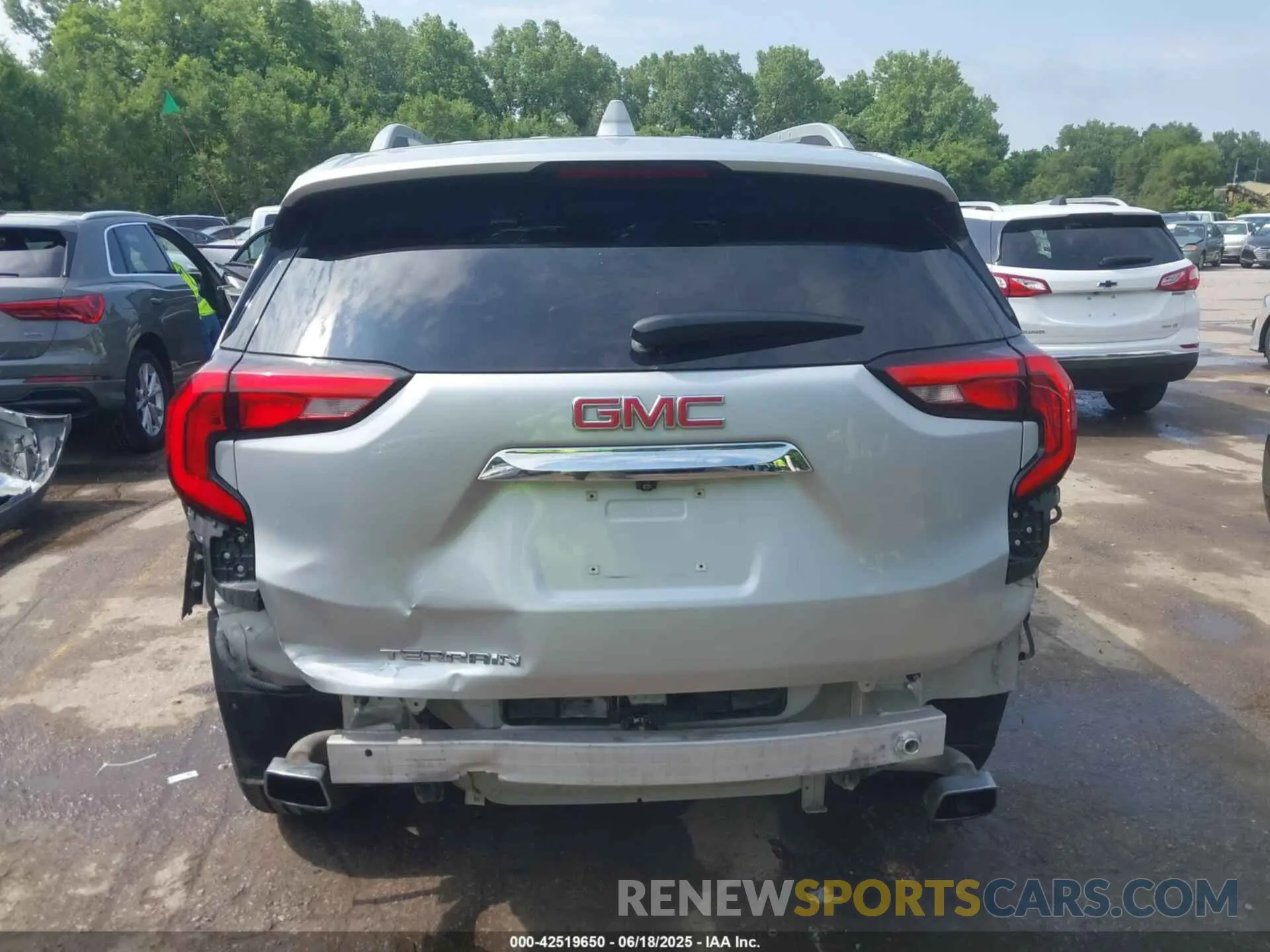 17 fotografías del automóvil dañado 3GKALPEX8KL295756 GMC TERRAIN 2019