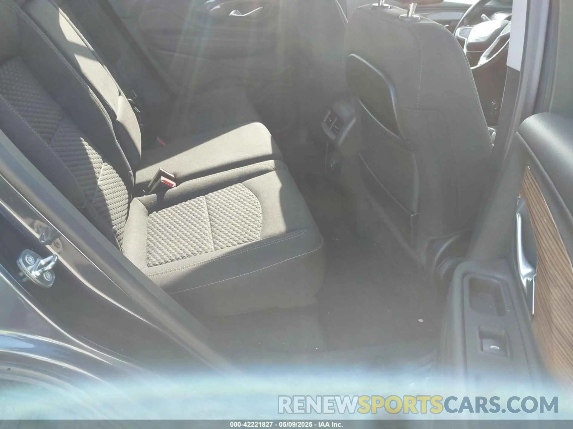 8 fotografías del automóvil dañado 3GKALTEV2KL112911 GMC TERRAIN 2019