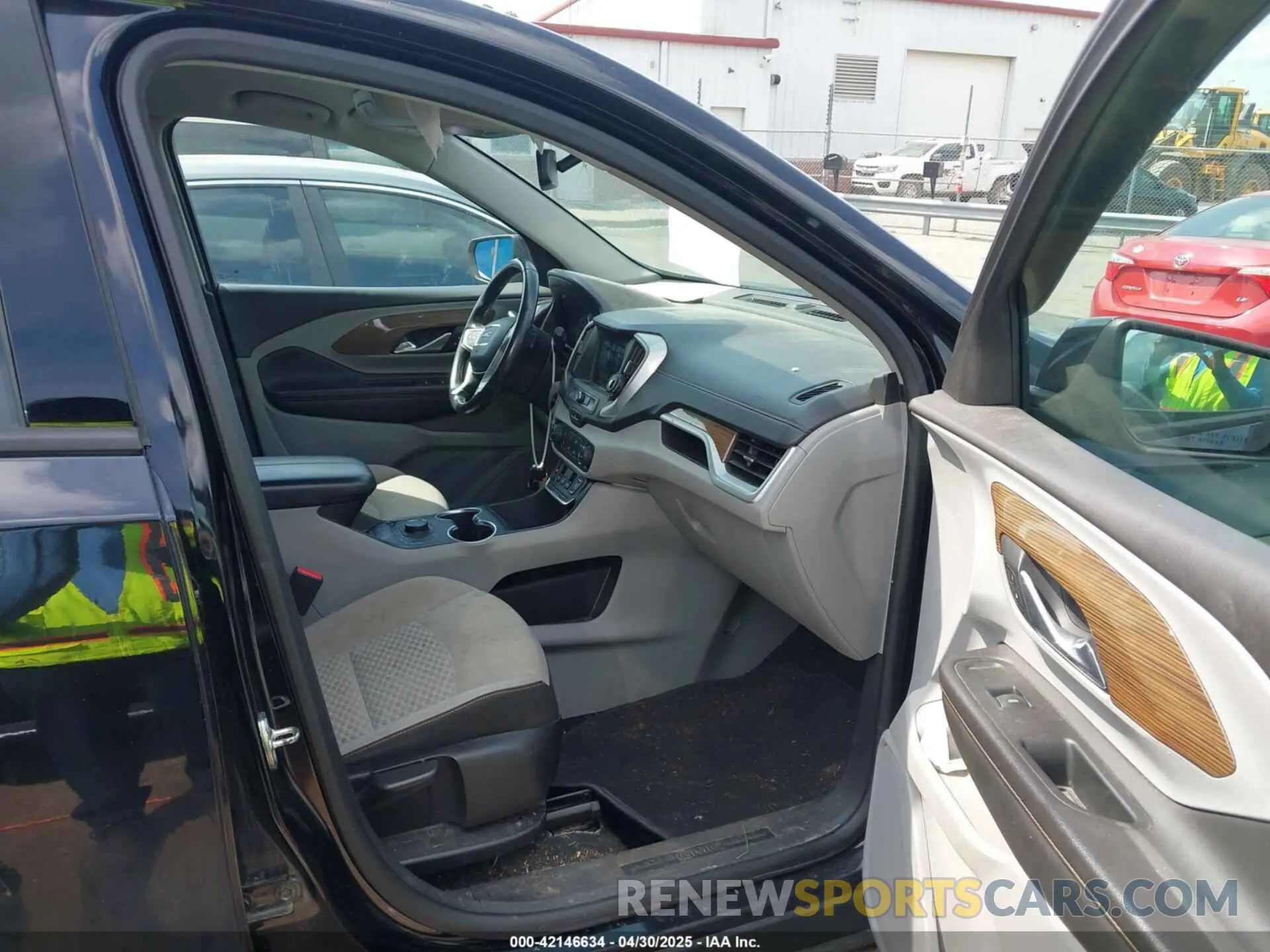 5 fotografías del automóvil dañado 3GKALTEV2KL382737 GMC TERRAIN 2019