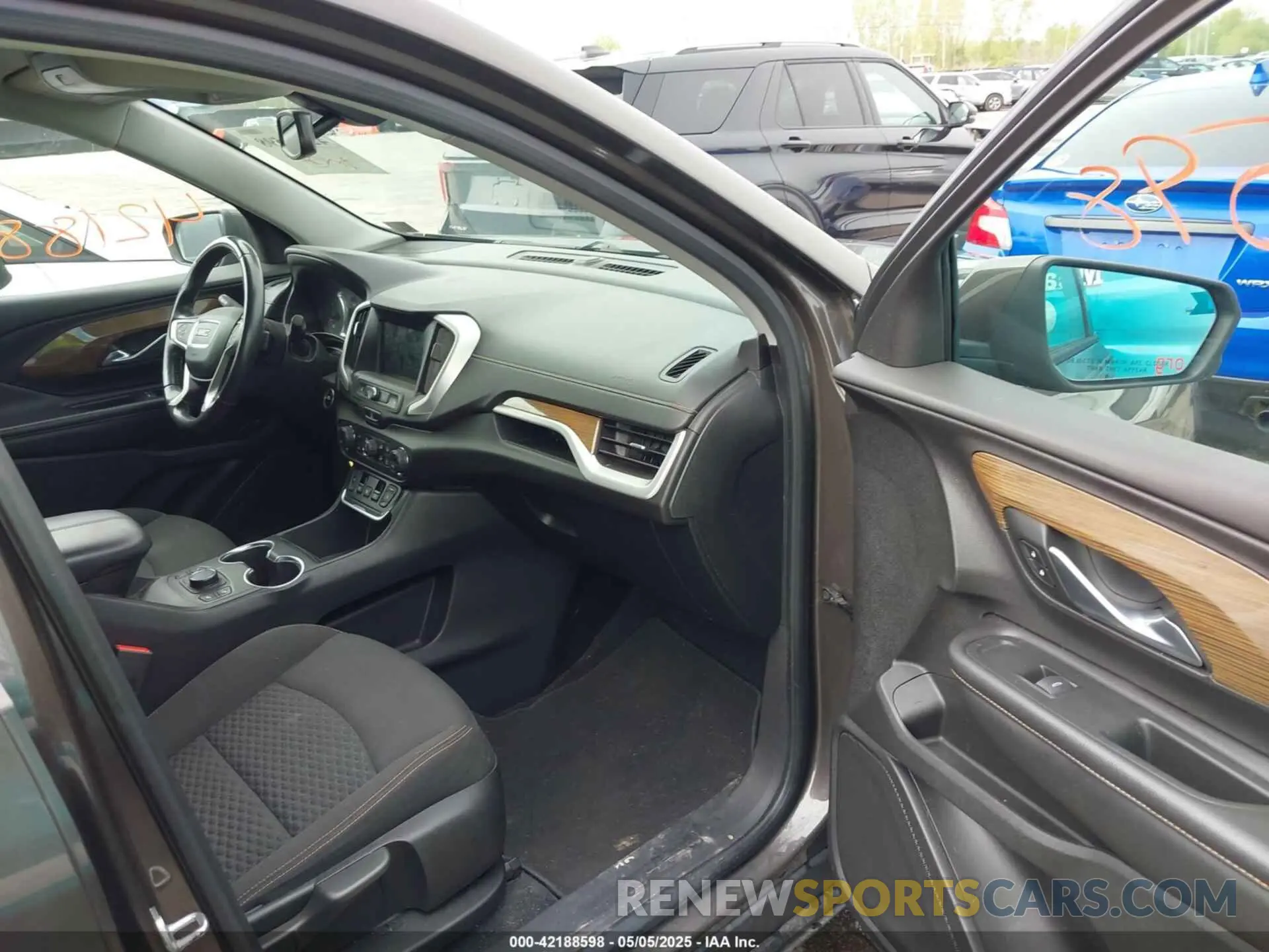 5 fotografías del automóvil dañado 3GKALTEV3KL154455 GMC TERRAIN 2019