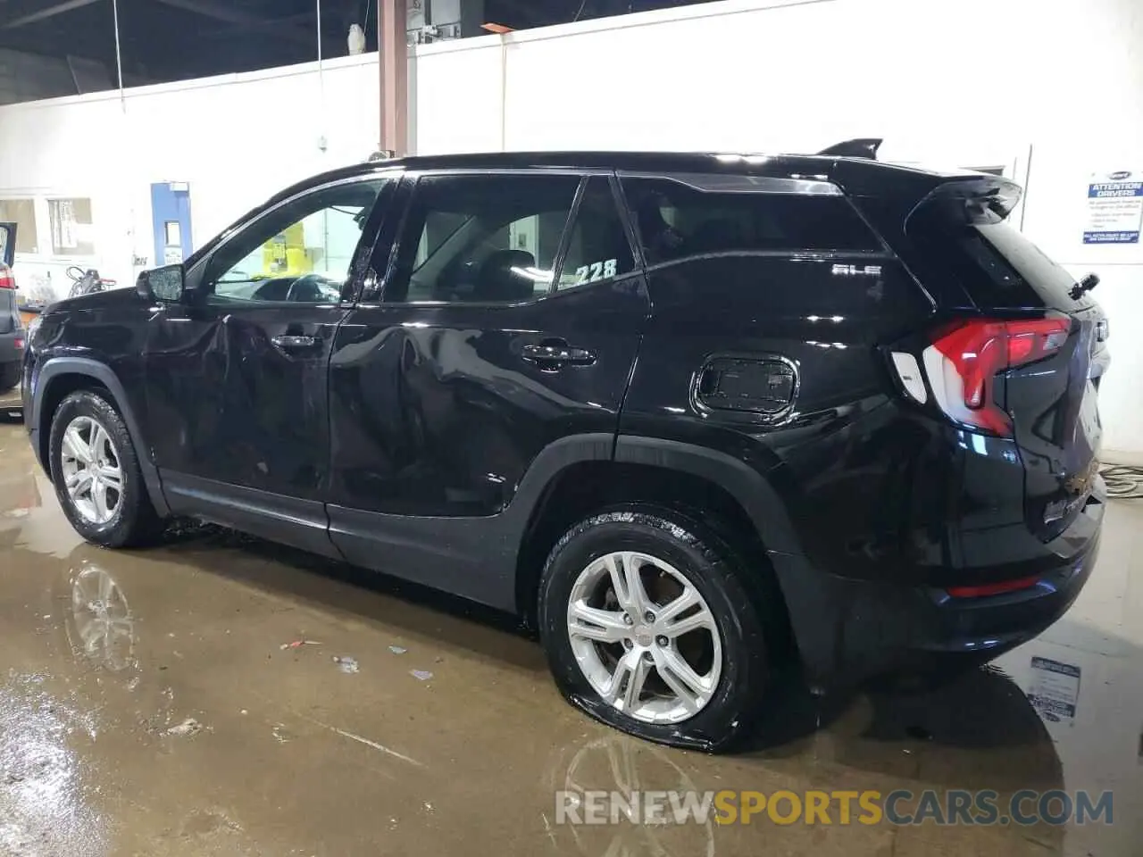2 fotografías del automóvil dañado 3GKALTEV5KL289663 GMC TERRAIN 2019