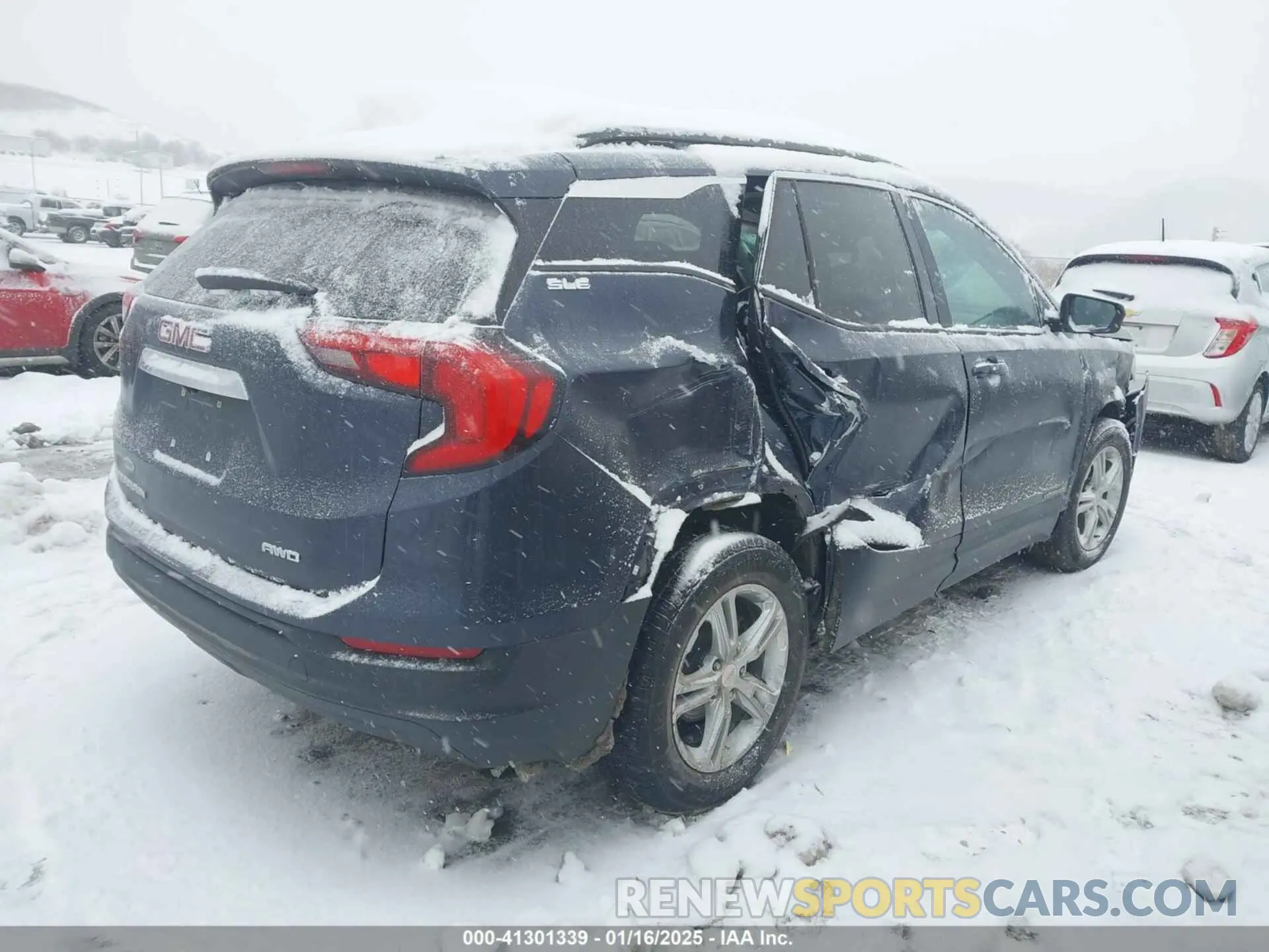 4 fotografías del automóvil dañado 3GKALTEV7KL137271 GMC TERRAIN 2019