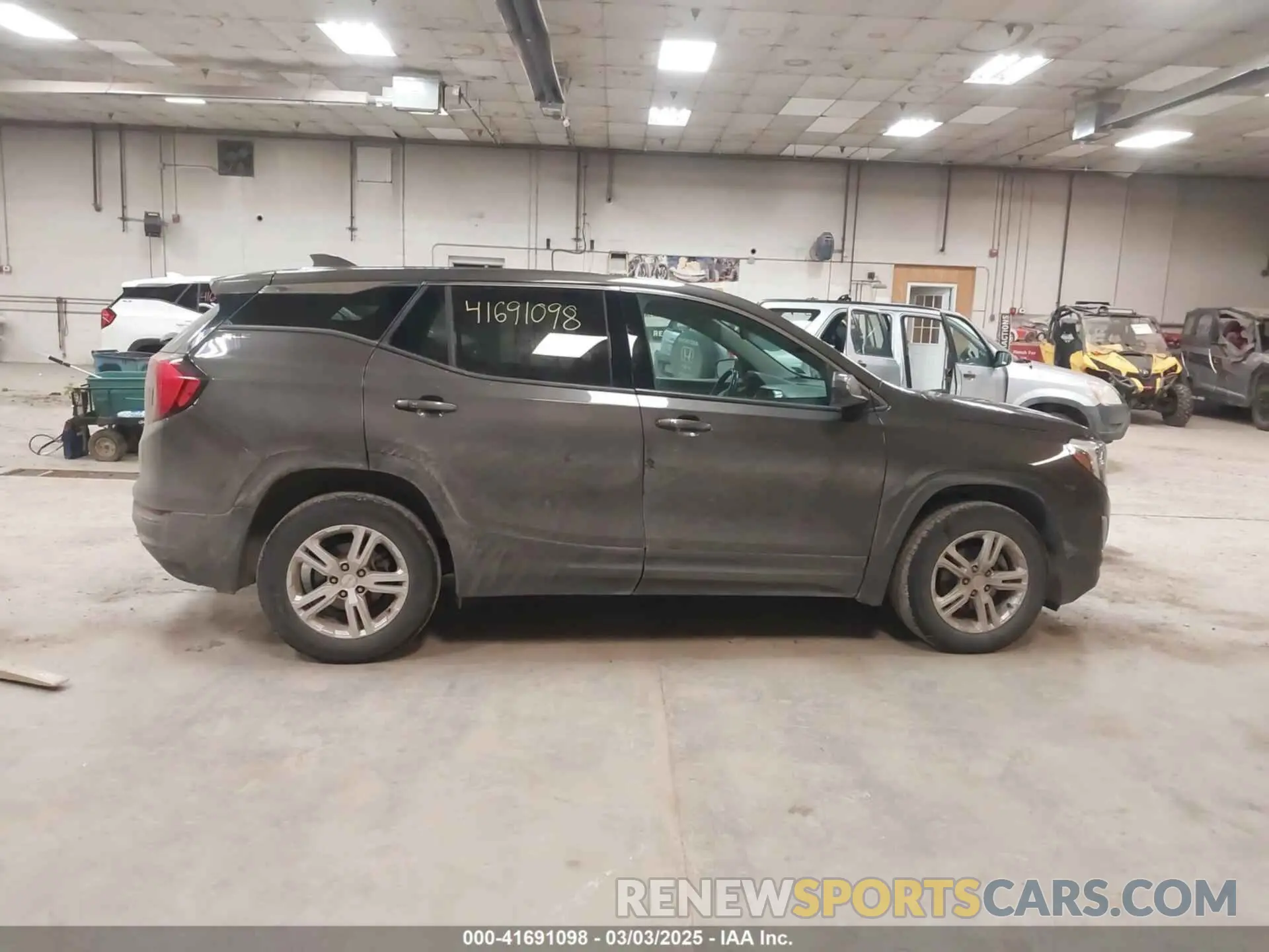13 fotografías del automóvil dañado 3GKALTEVXKL214117 GMC TERRAIN 2019