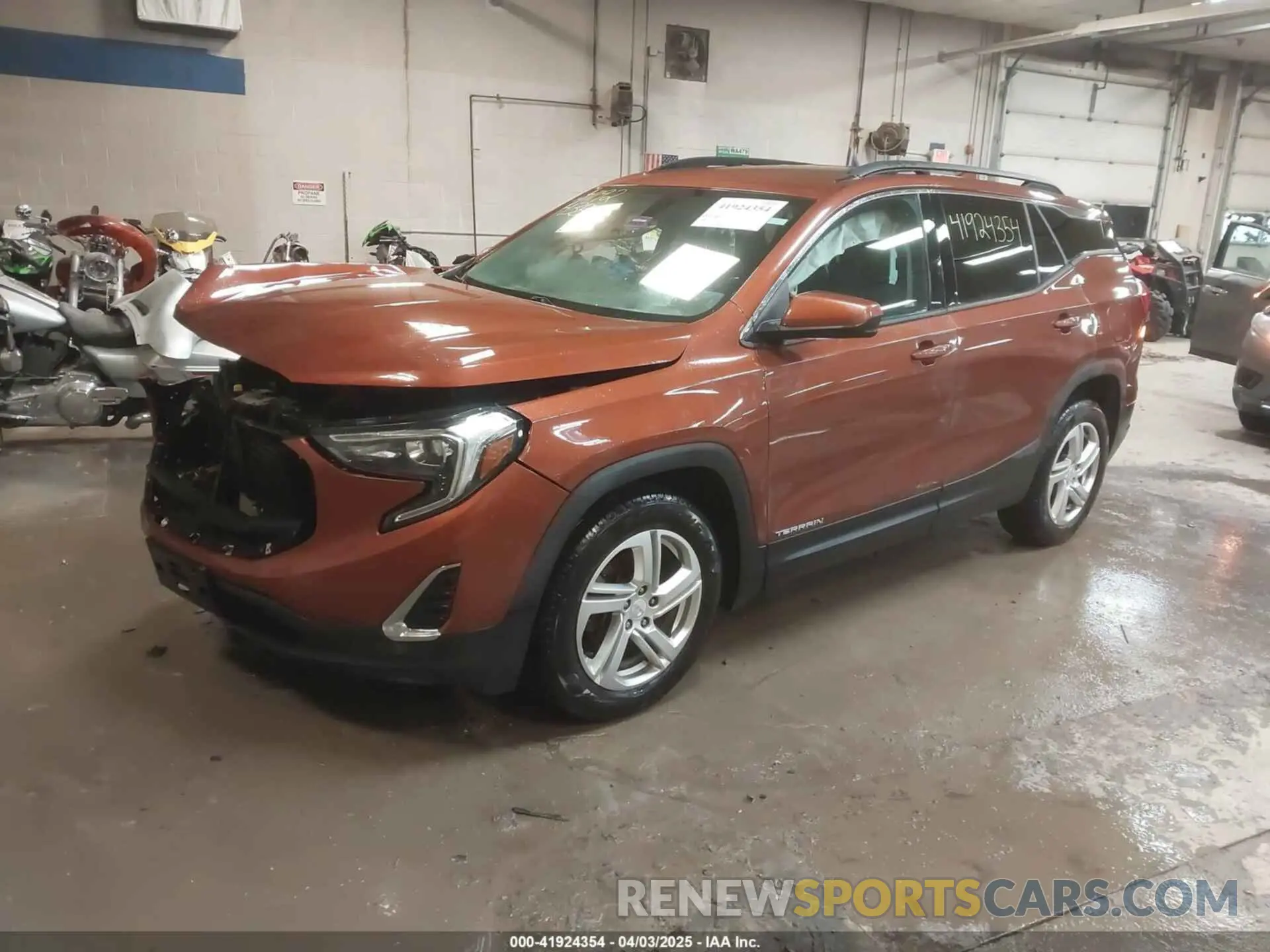 2 fotografías del automóvil dañado 3GKALTEX0KL234782 GMC TERRAIN 2019