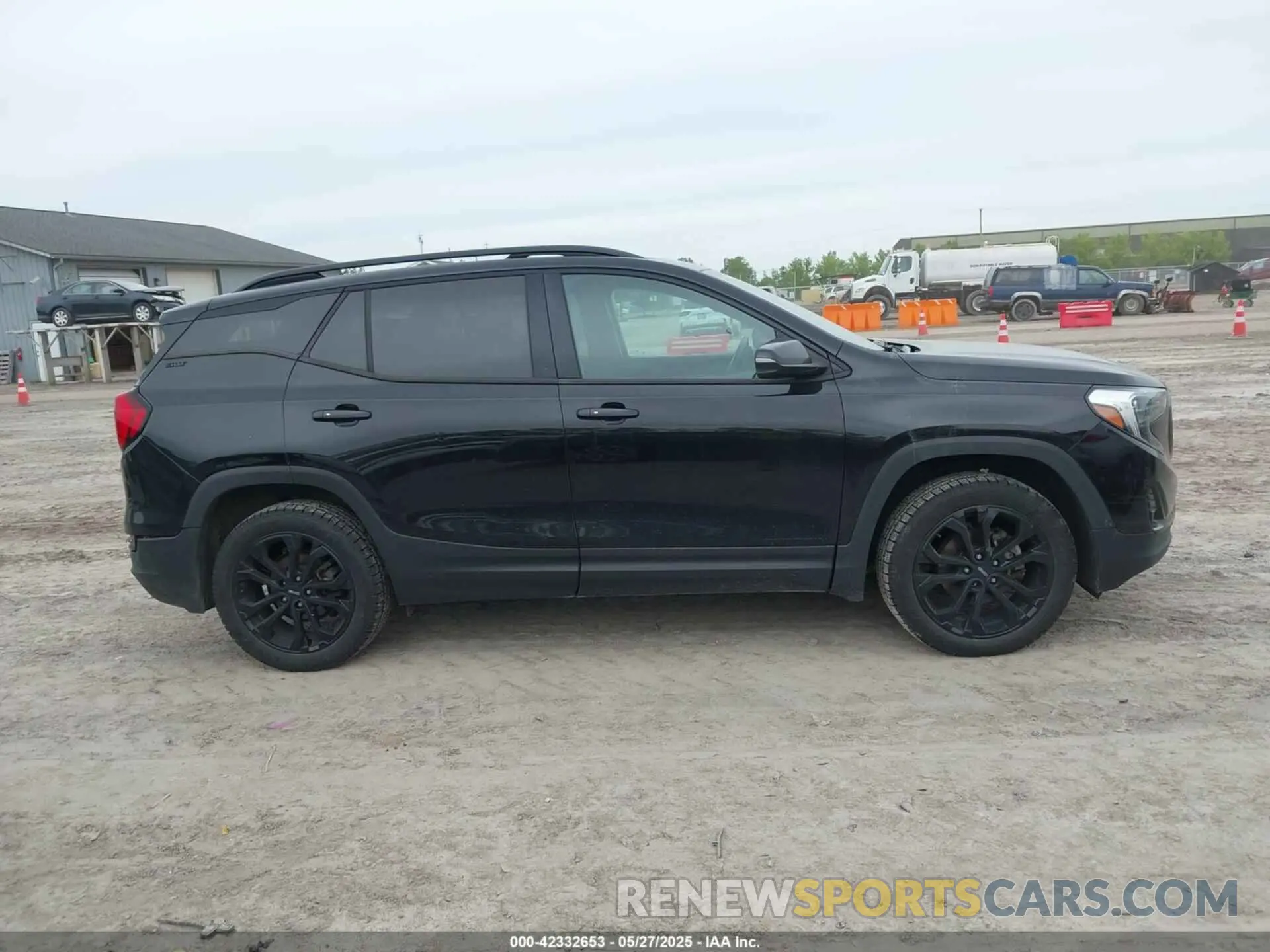 13 fotografías del automóvil dañado 3GKALVEV0KL102762 GMC TERRAIN 2019