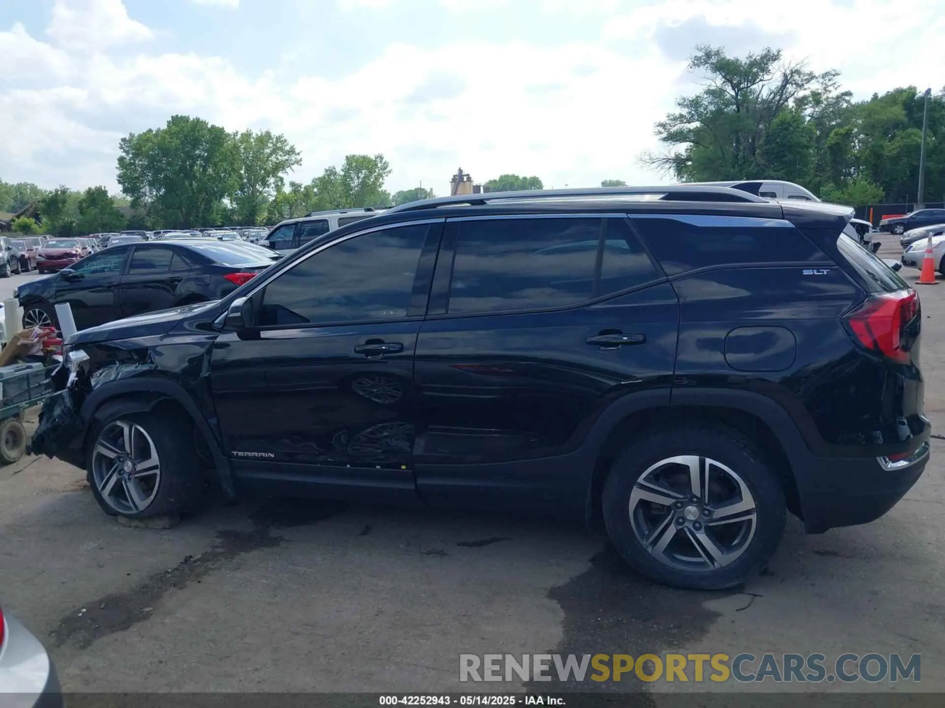 13 fotografías del automóvil dañado 3GKALVEV1KL324193 GMC TERRAIN 2019