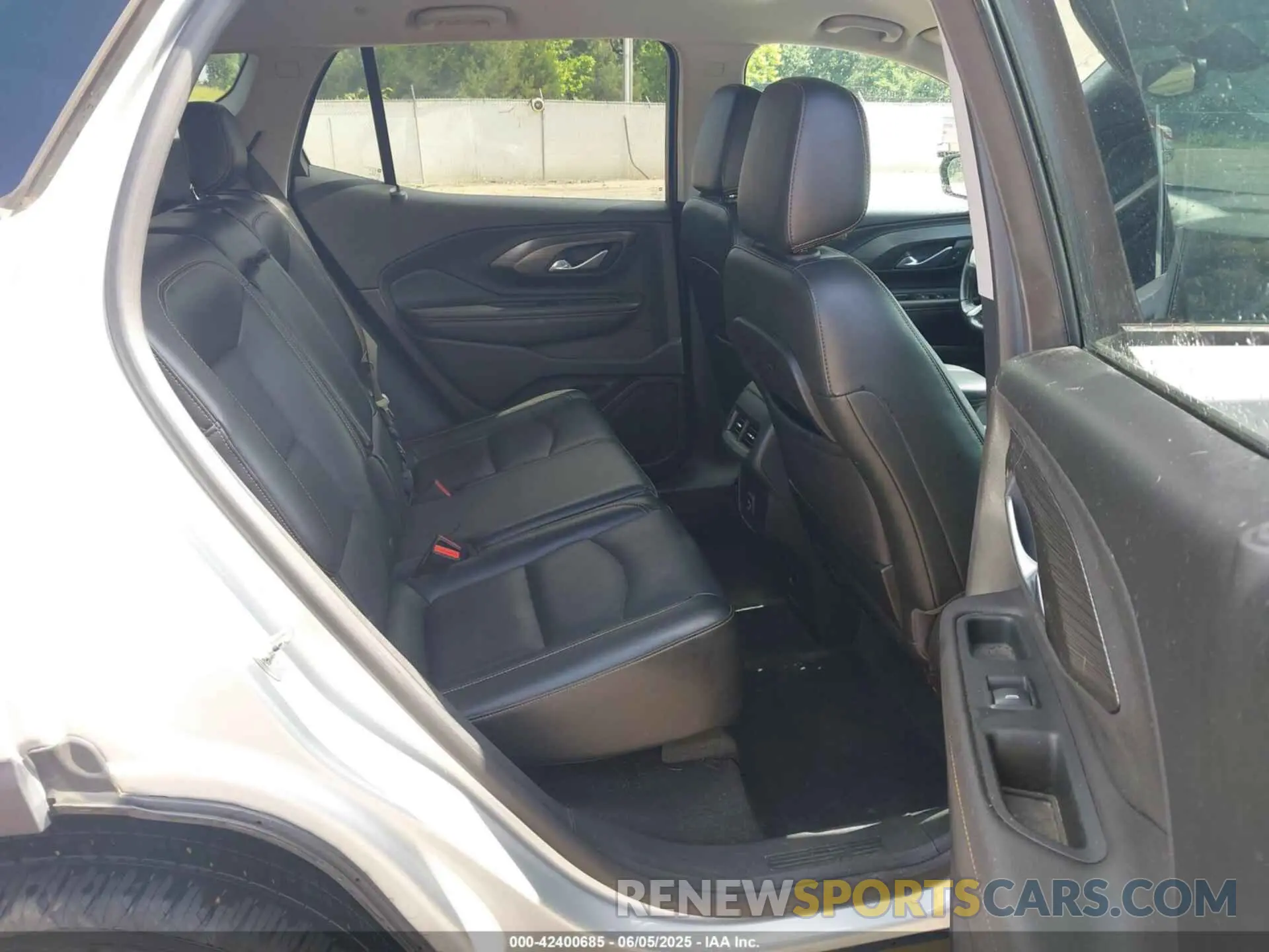 8 fotografías del automóvil dañado 3GKALVEV4KL182566 GMC TERRAIN 2019