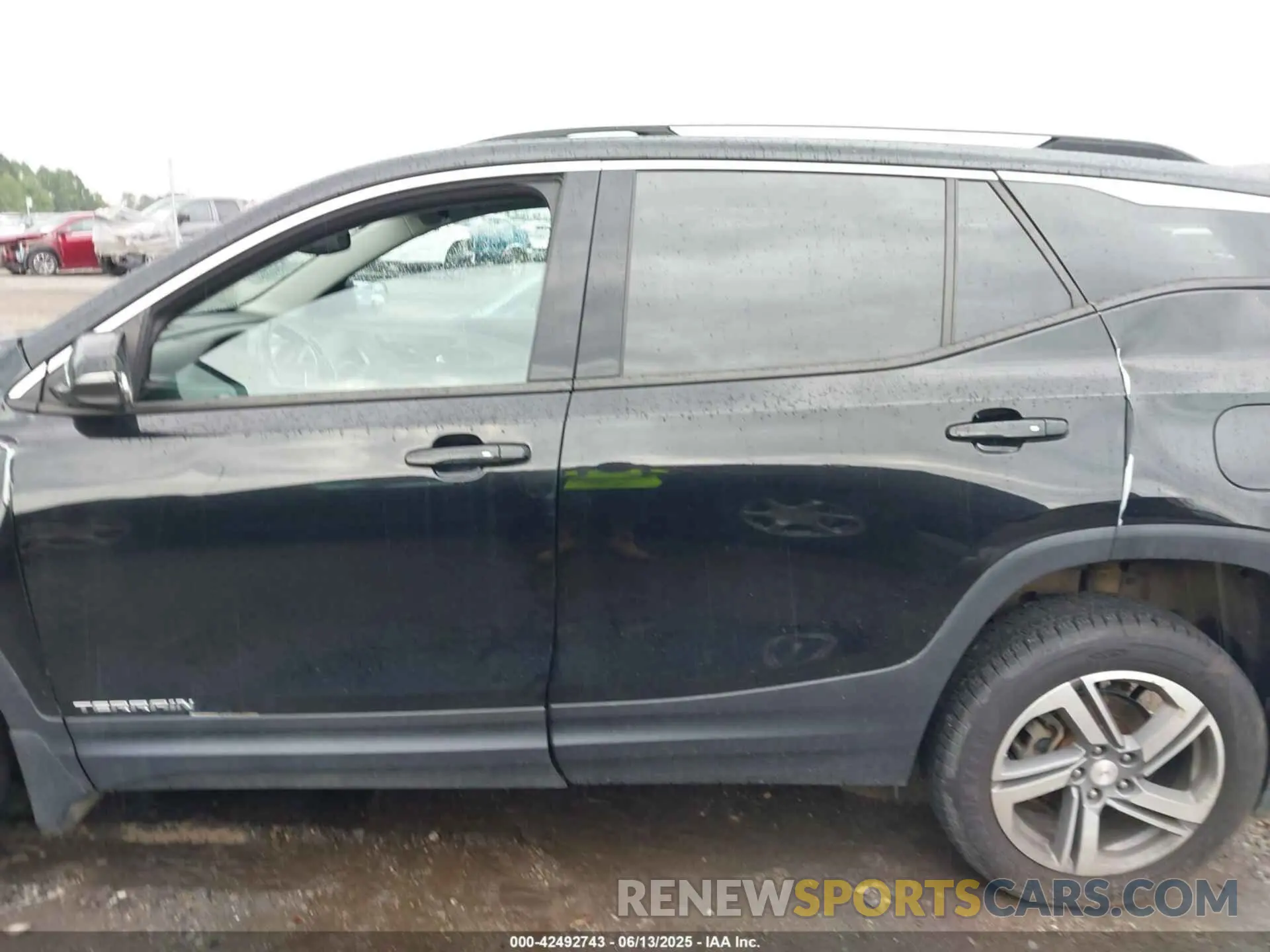 14 fotografías del automóvil dañado 3GKALVEV5KL348920 GMC TERRAIN 2019