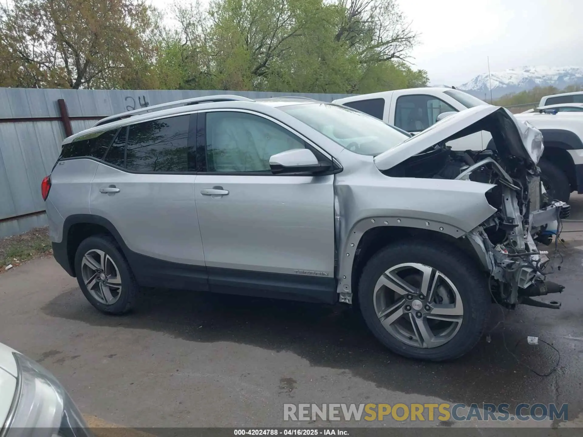 14 fotografías del automóvil dañado 3GKALVEV8KL231042 GMC TERRAIN 2019