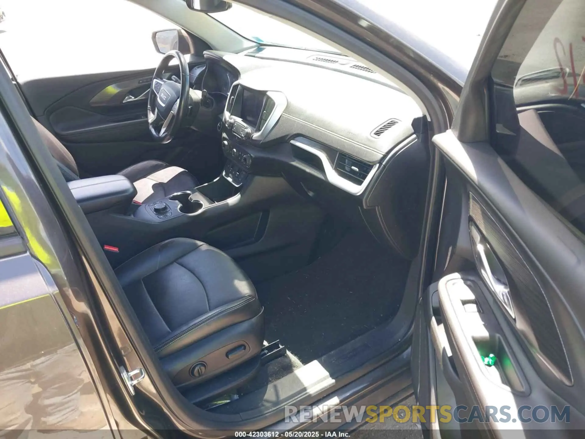 5 fotografías del automóvil dañado 3GKALVEX0KL231845 GMC TERRAIN 2019