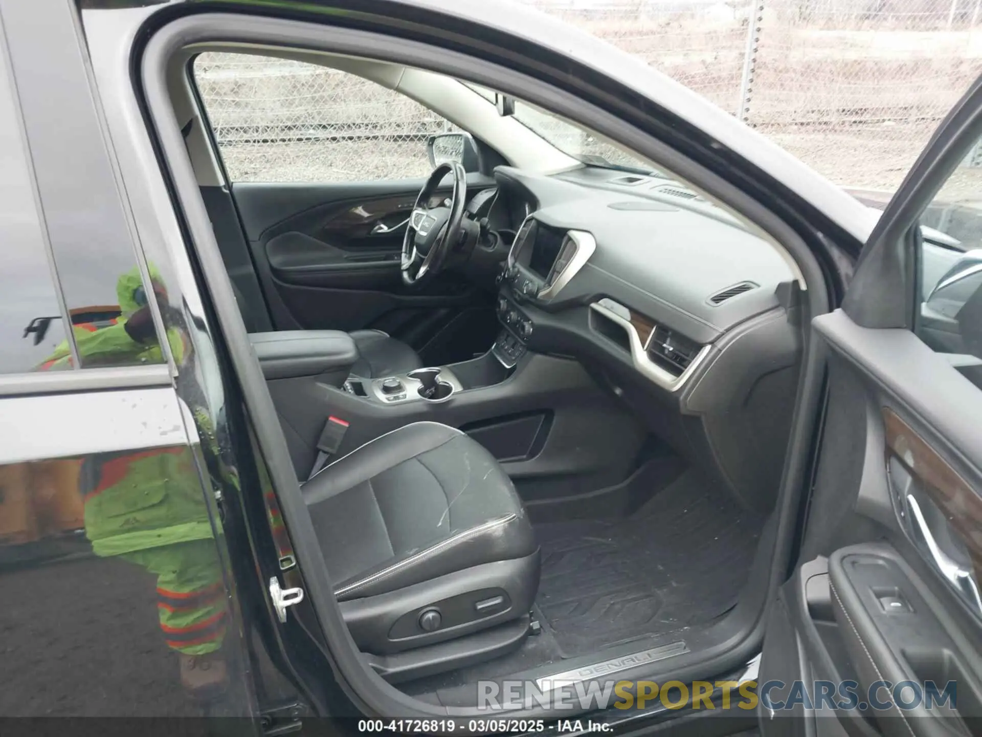 5 fotografías del automóvil dañado 3GKALXEX6KL204788 GMC TERRAIN 2019