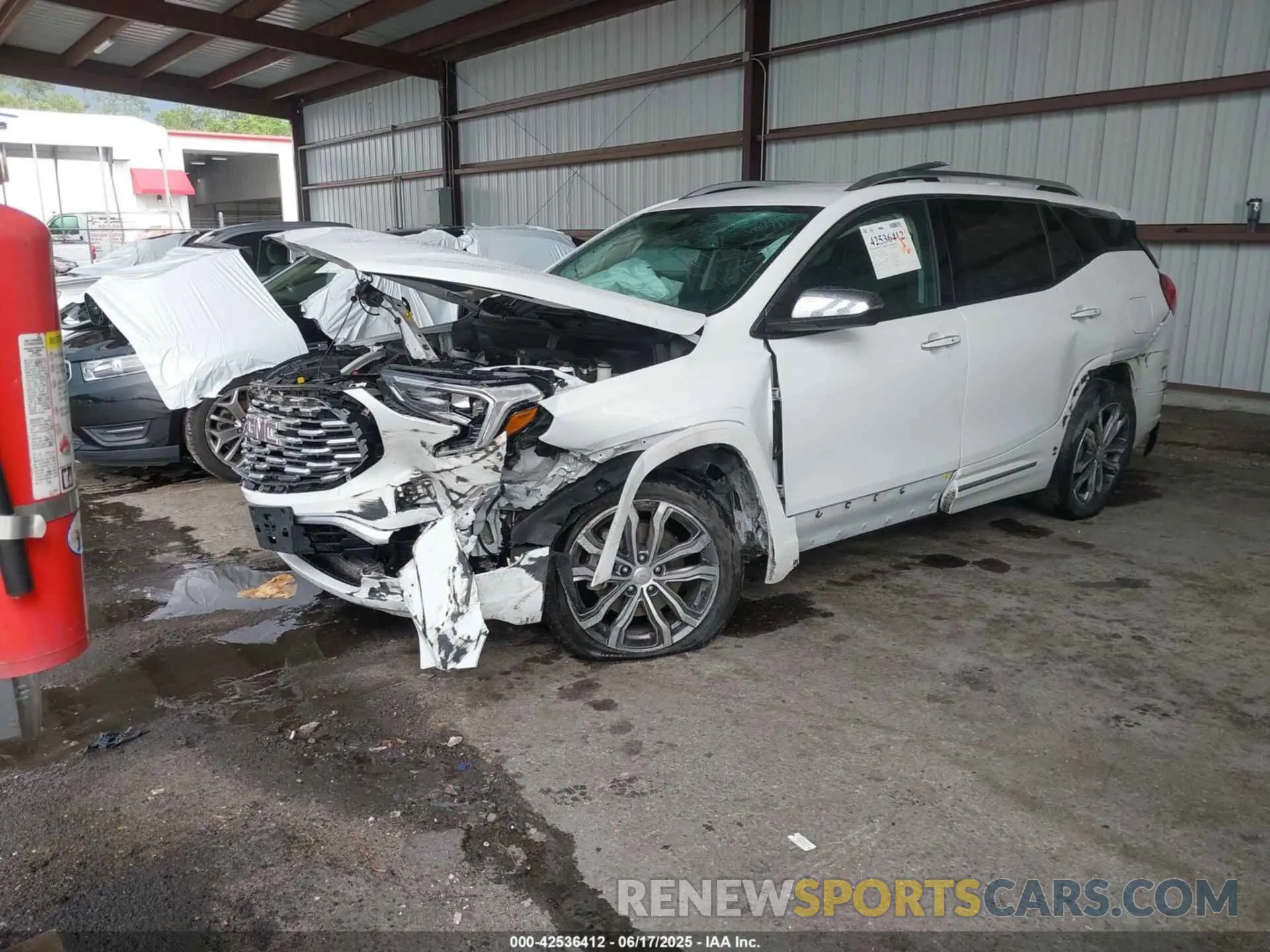 2 fotografías del automóvil dañado 3GKALXEX6KL204810 GMC TERRAIN 2019