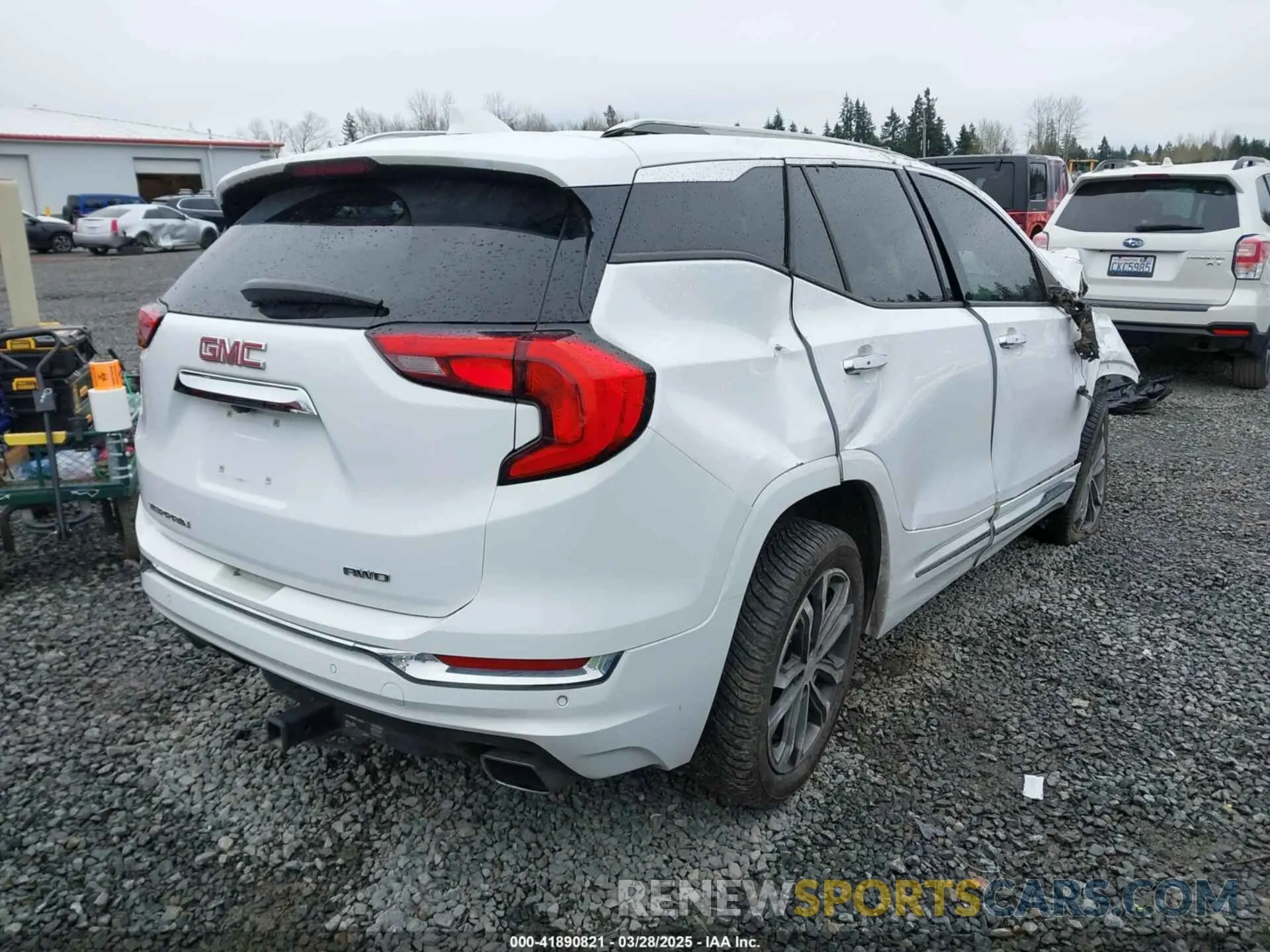4 fotografías del automóvil dañado 3GKALXEX7KL189721 GMC TERRAIN 2019